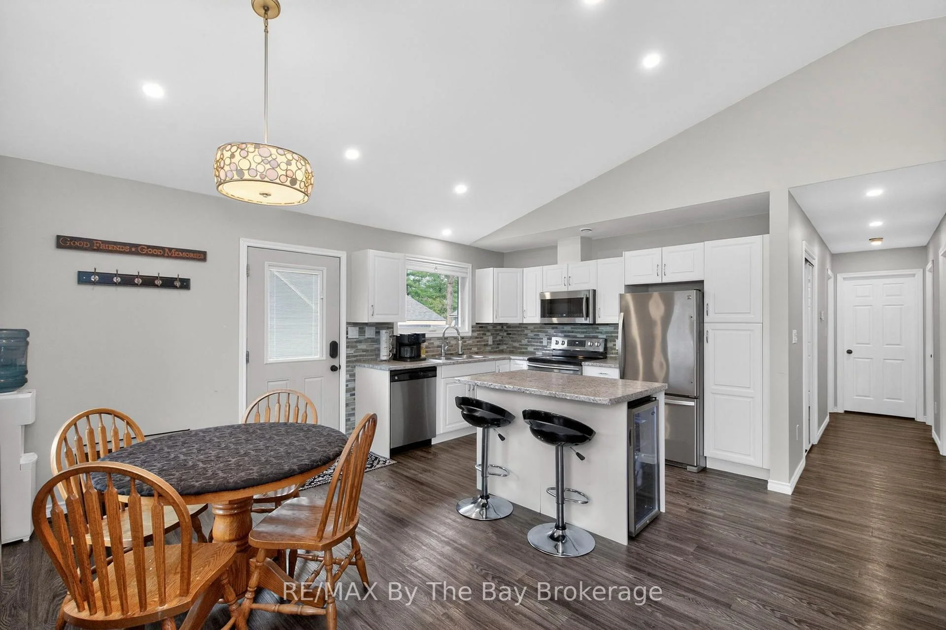 Photo 27 of 12 5th Lane, Wasaga Beach — HOMEH