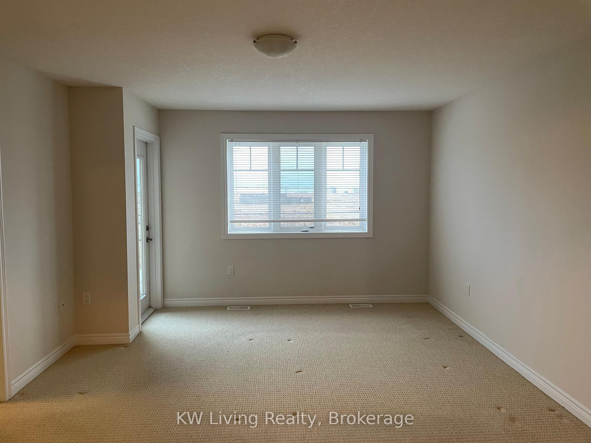 Photo 7 of Unit 27, 8 Lakelawn Road, Grimsby, Grimsby Beach — HOMEH