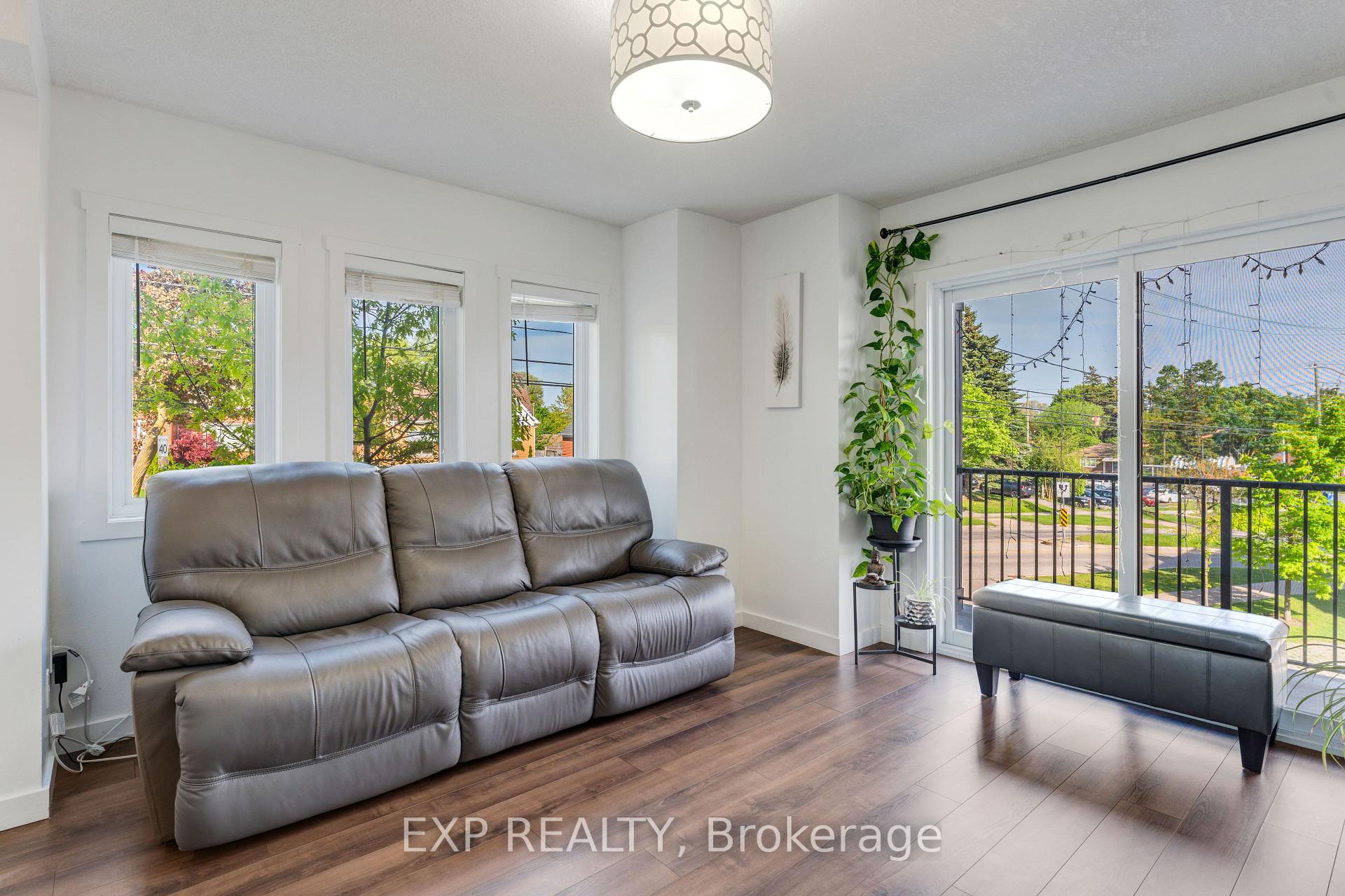 Photo 8 of Unit 5, 487 East Avenue, Kitchener, King East — HOMEH