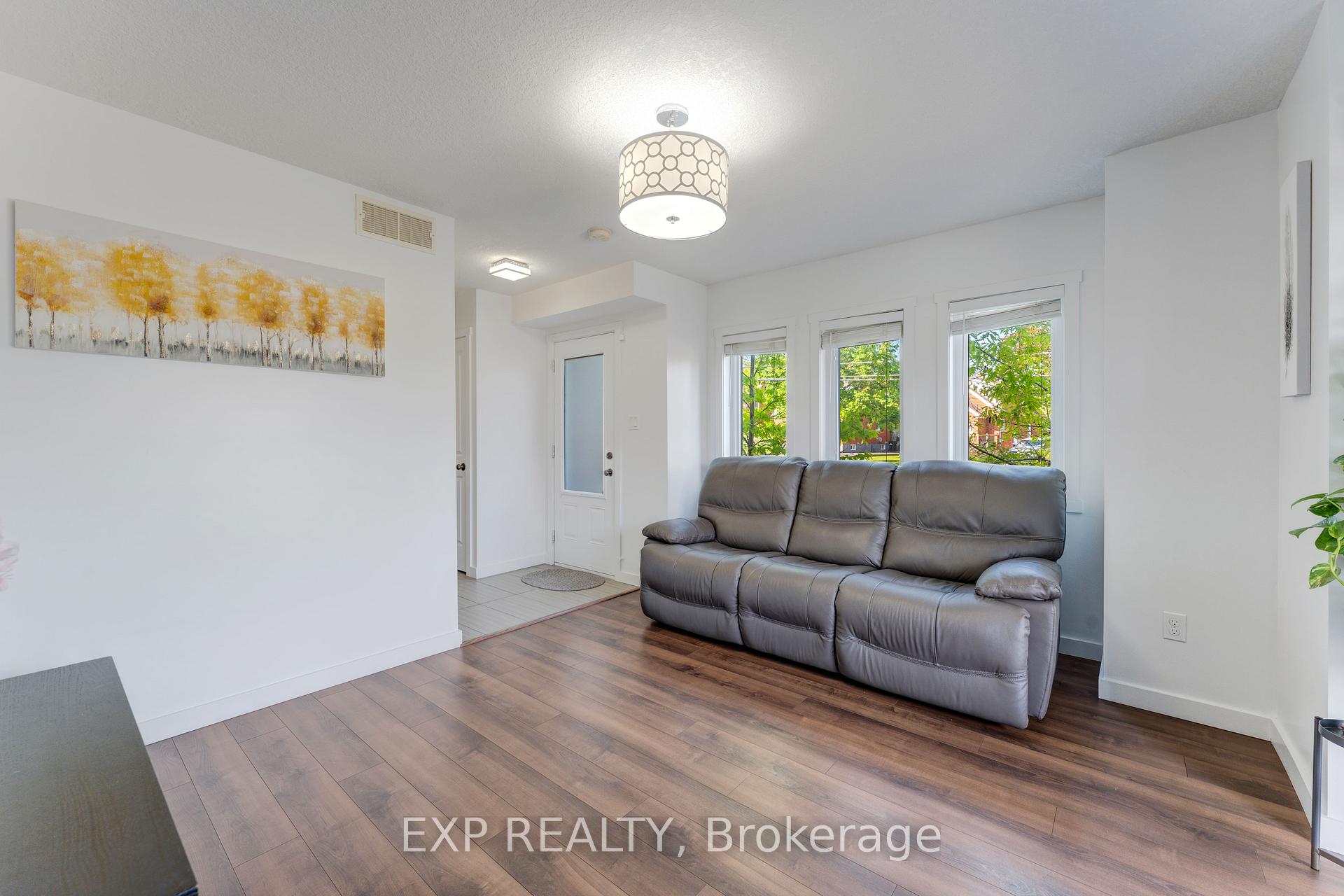 Photo 9 of Unit 5, 487 East Avenue, Kitchener, King East — HOMEH