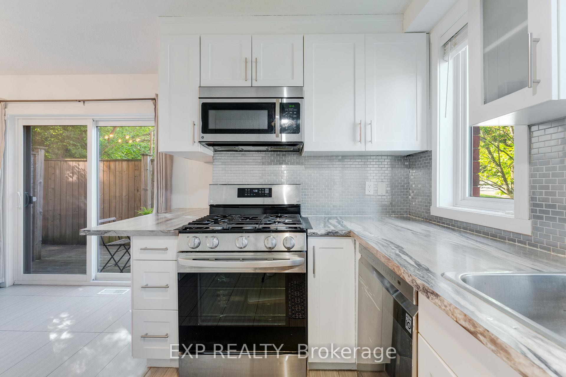 Photo 19 of Unit 5, 487 East Avenue, Kitchener, King East — HOMEH