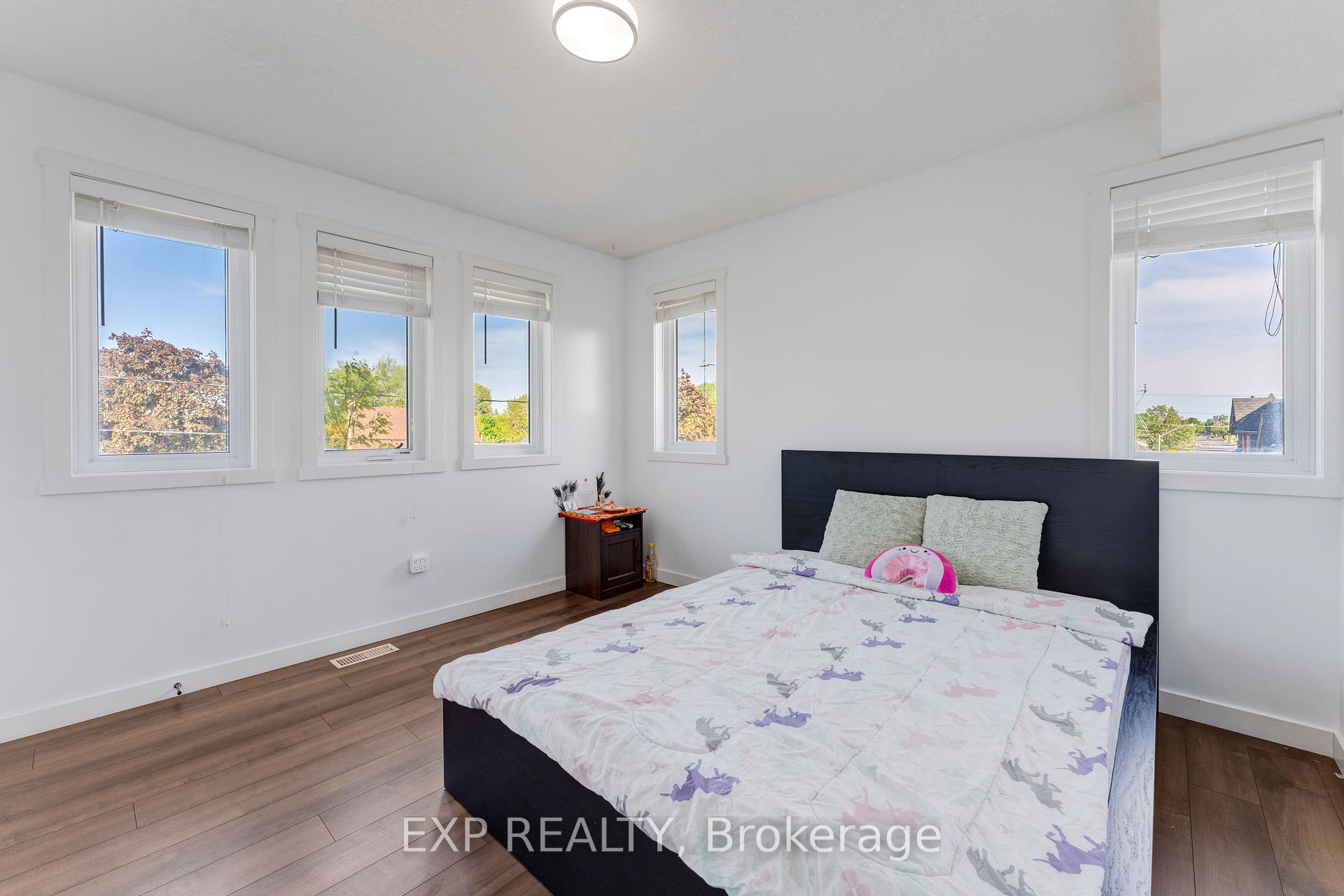 Photo 27 of Unit 5, 487 East Avenue, Kitchener, King East — HOMEH