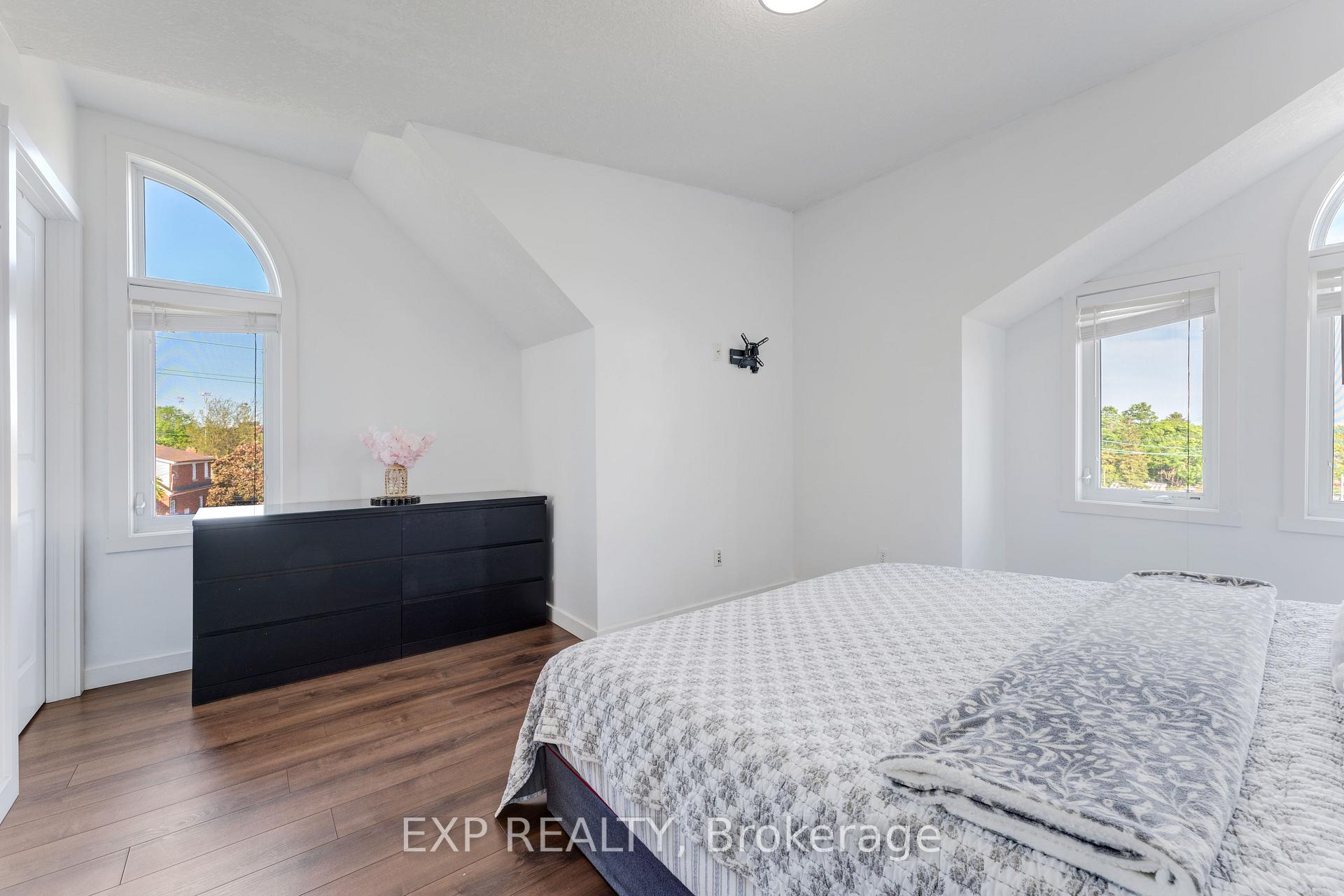 Photo 36 of Unit 5, 487 East Avenue, Kitchener, King East — HOMEH