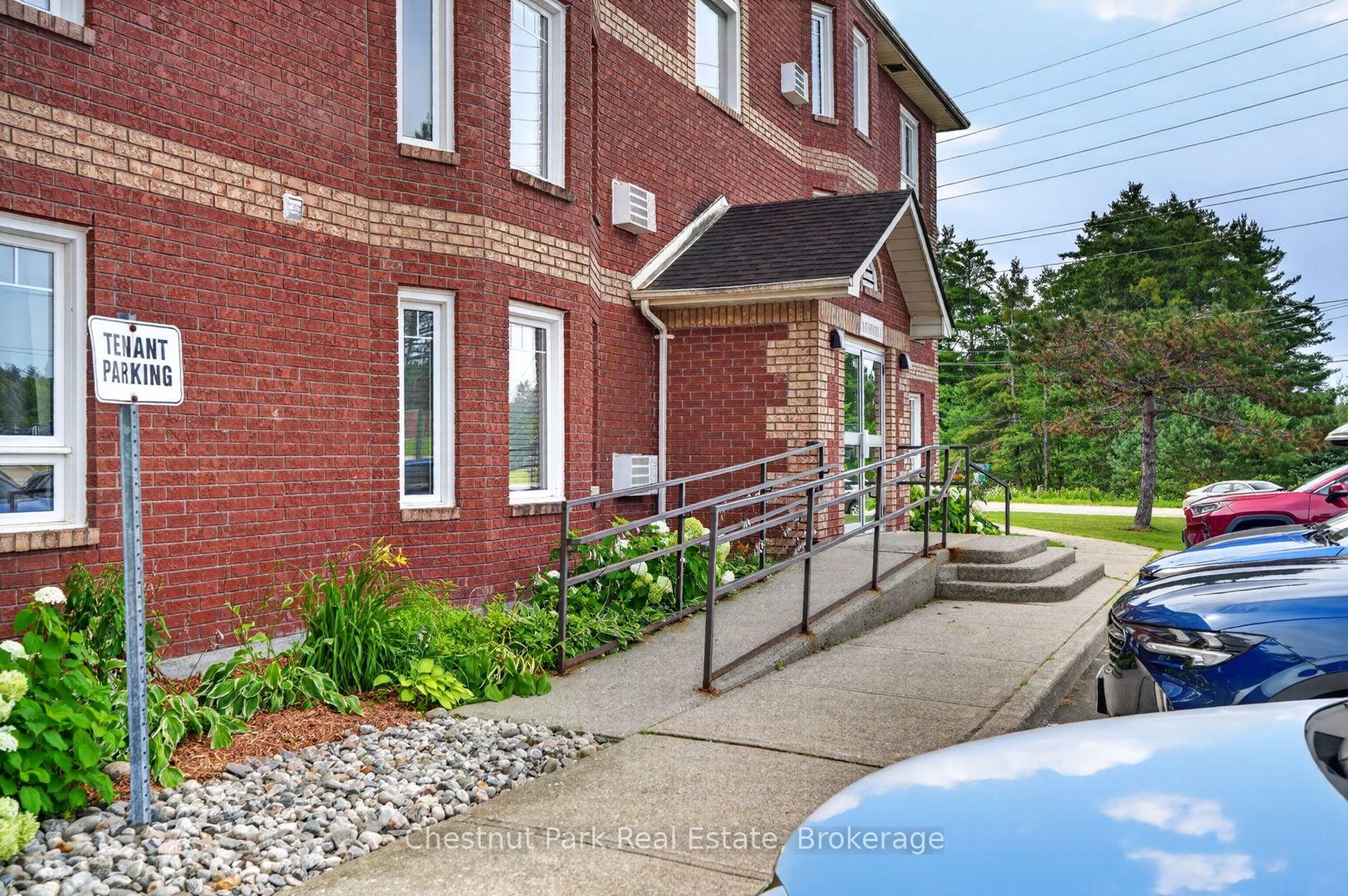 Photo 5 of Unit 202C, 661 Cedar Lane, Bracebridge, Macaulay — HOMEH