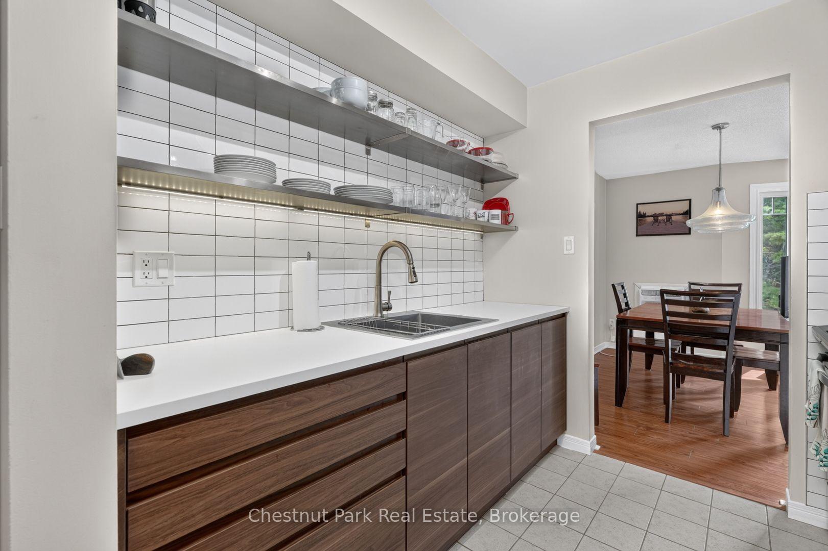 Photo 17 of Unit 202C, 661 Cedar Lane, Bracebridge, Macaulay — HOMEH