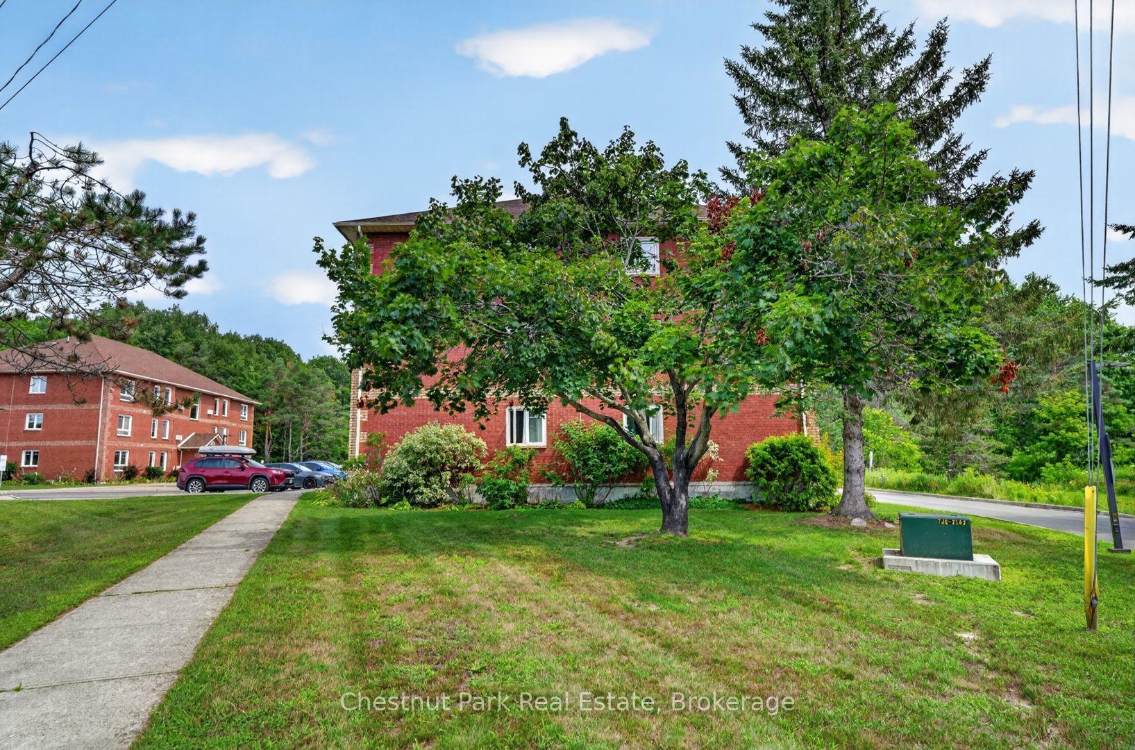 Photo 40 of Unit 202C, 661 Cedar Lane, Bracebridge, Macaulay — HOMEH