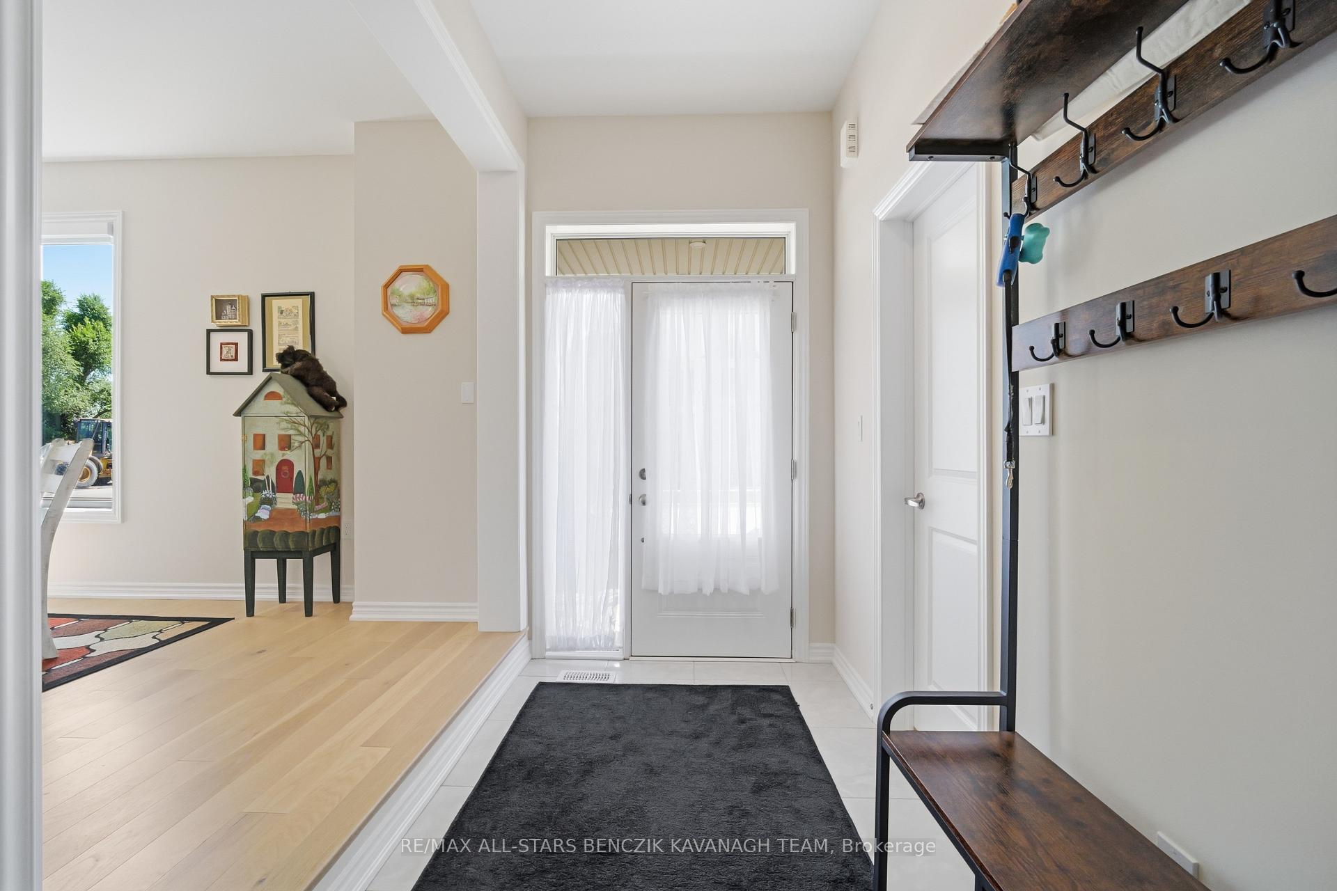 Photo 4 of 170 Alcorn Drive, Kawartha Lakes, Lindsay — HOMEH