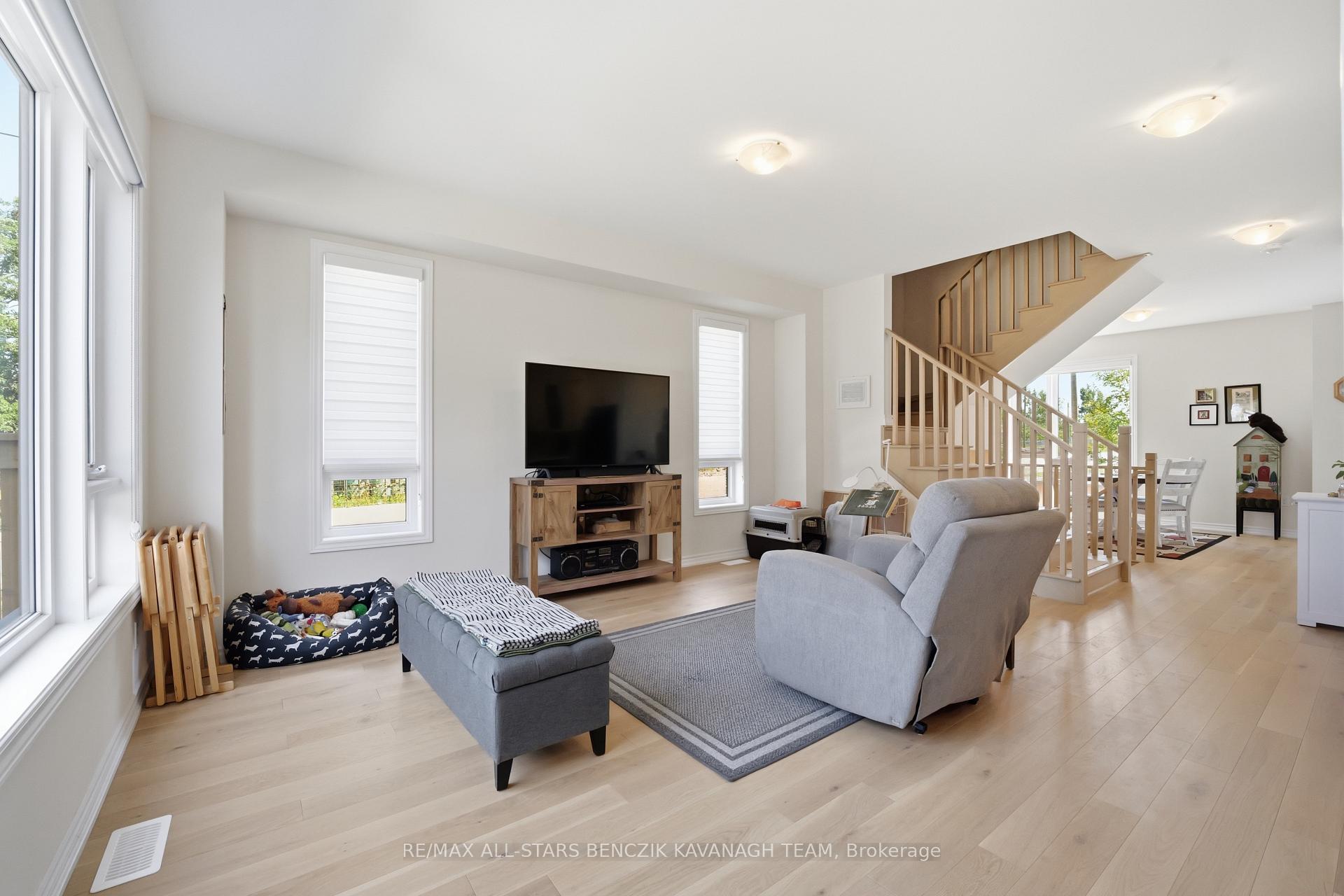 Photo 7 of 170 Alcorn Drive, Kawartha Lakes, Lindsay — HOMEH