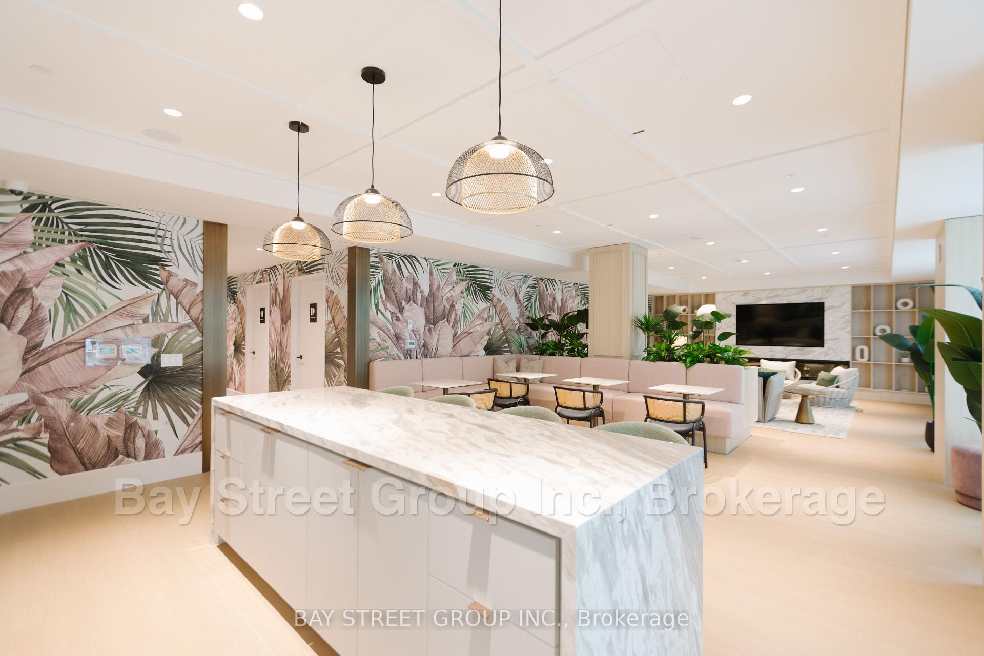 Photo 4 of Unit 707, 5 Meadowdale Road, Vaughan, Vaughan Corporate Centre — HOMEH