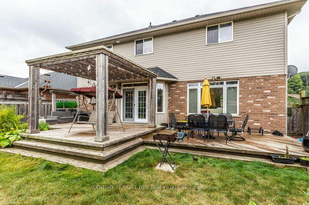 Photo 5 of 14 Anastasia Drive, Kitchener, Country Hills East — HOMEH