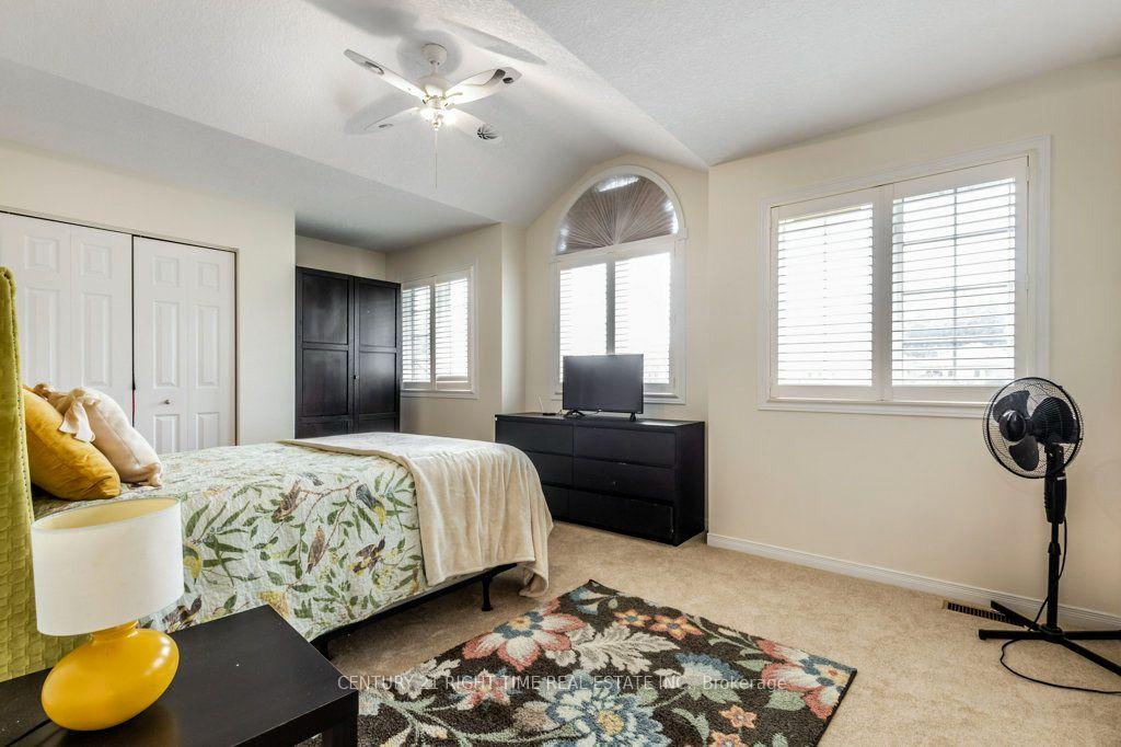 Photo 29 of 14 Anastasia Drive, Kitchener, Country Hills East — HOMEH