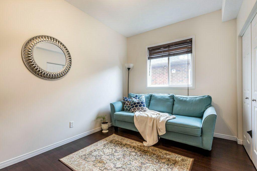 Photo 33 of 14 Anastasia Drive, Kitchener, Country Hills East — HOMEH
