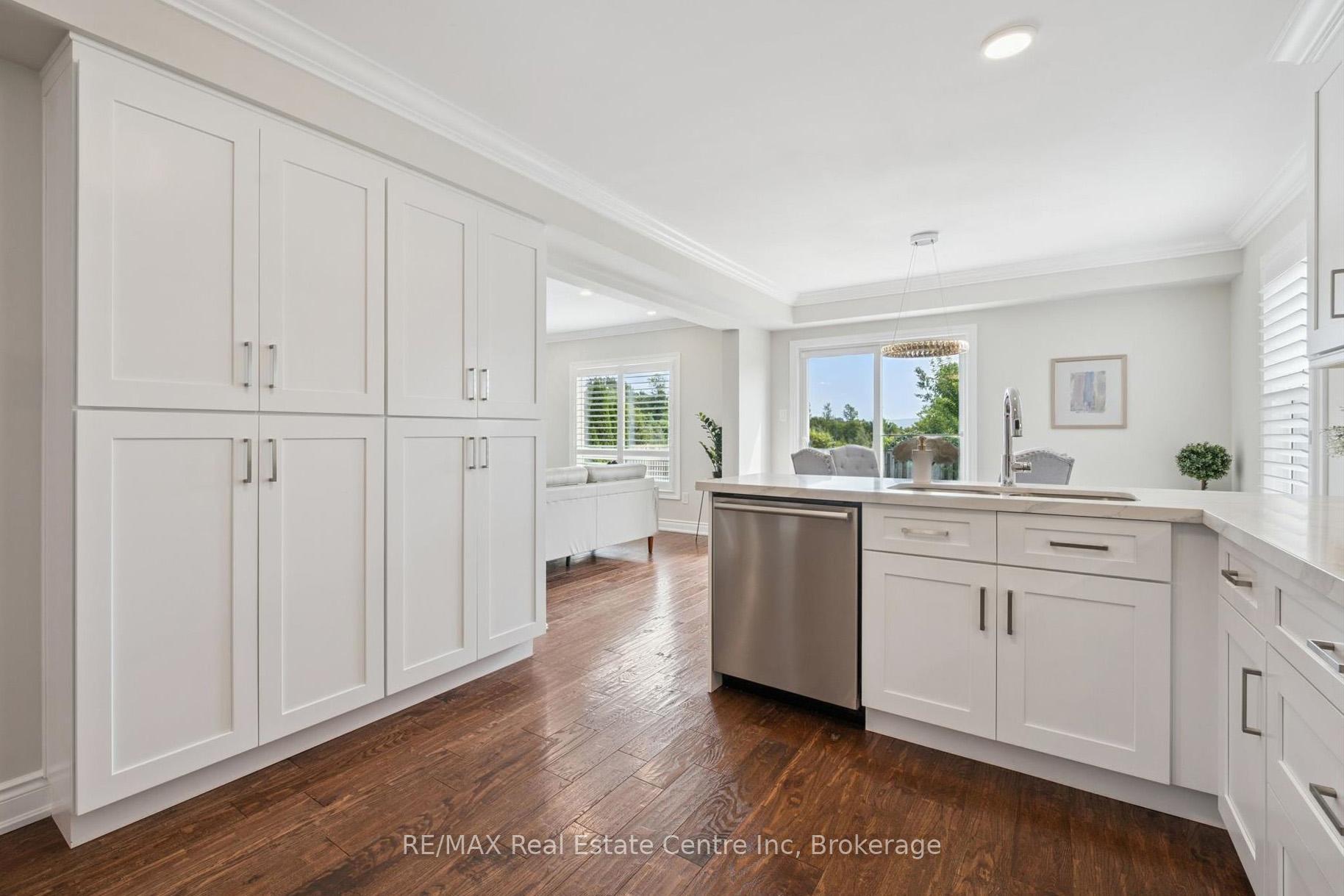 Photo 5 of 75 Teal Drive, Guelph, Kortright Hills — HOMEH