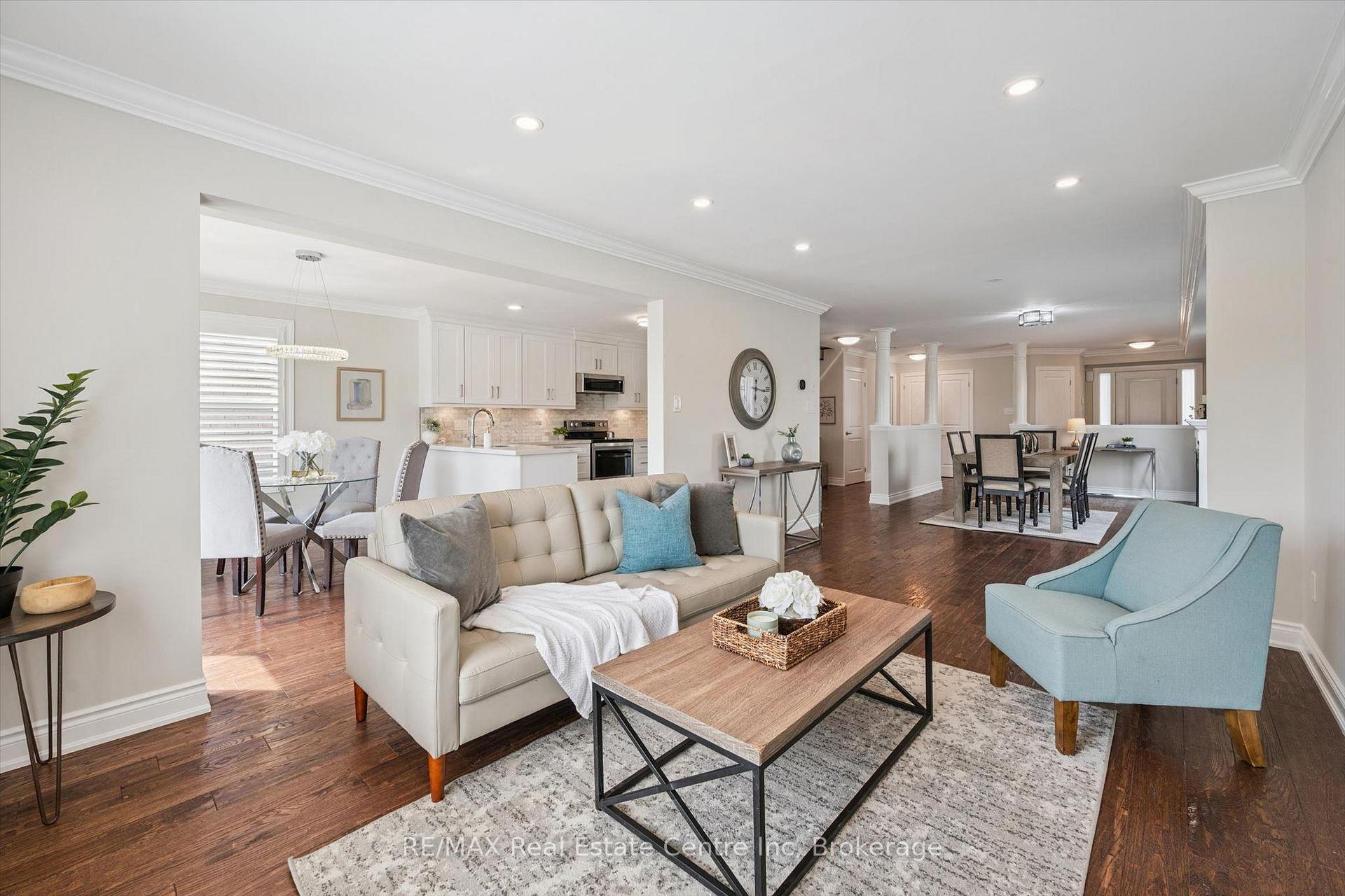 Photo 11 of 75 Teal Drive, Guelph, Kortright Hills — HOMEH