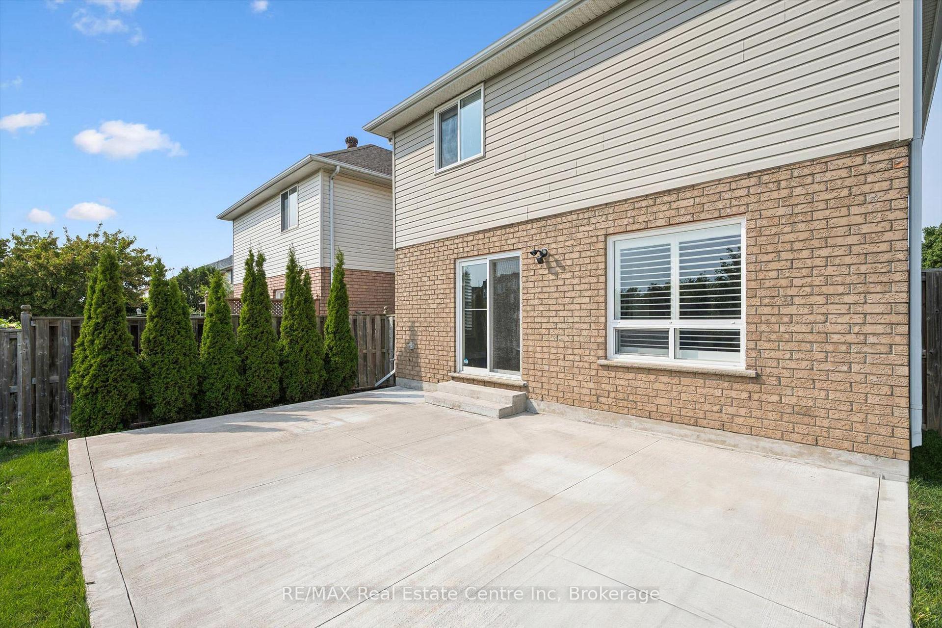 Photo 28 of 75 Teal Drive, Guelph, Kortright Hills — HOMEH