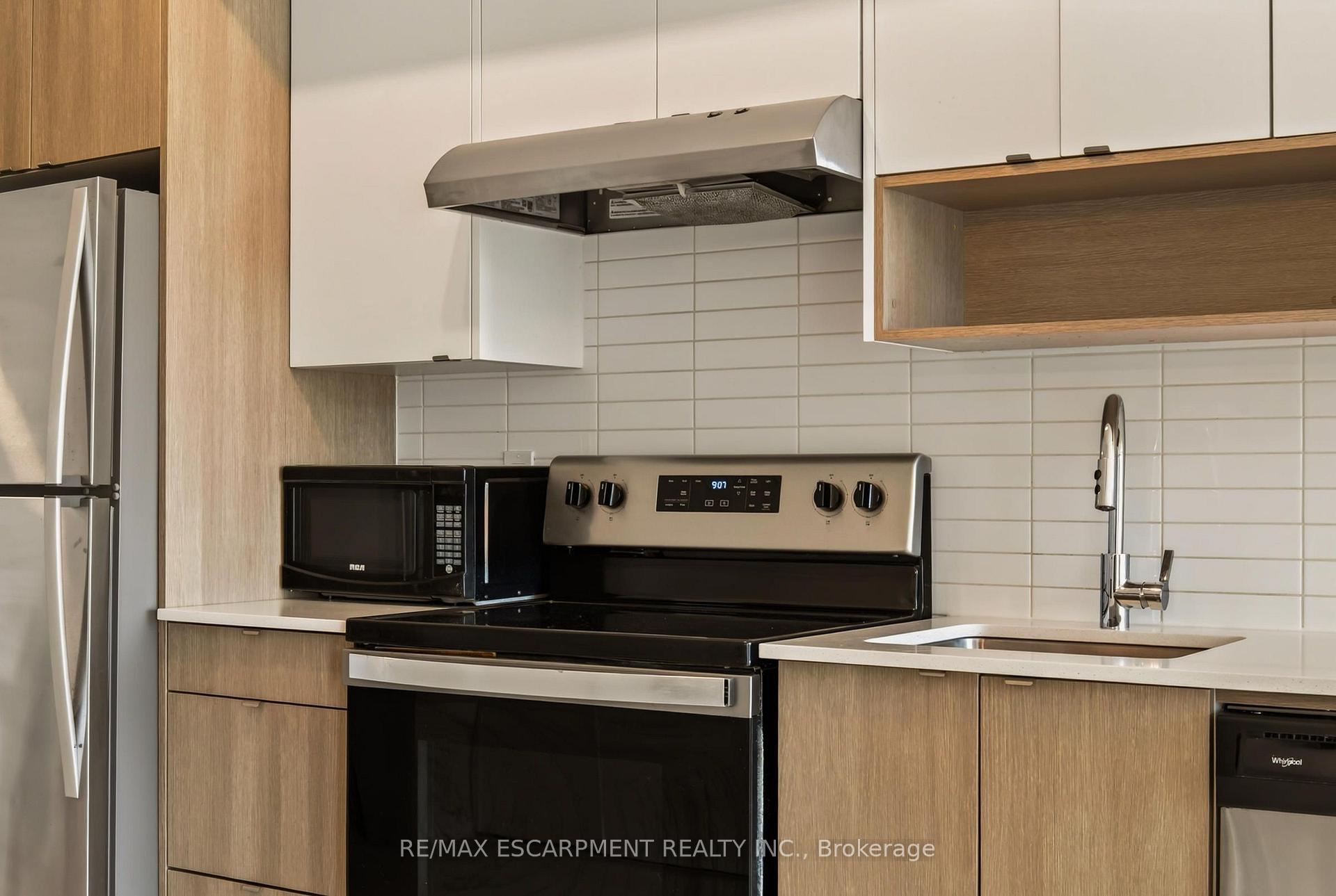 Photo 16 of Unit A116, 1117 Cooke Boulevard, Burlington, LaSalle — HOMEH