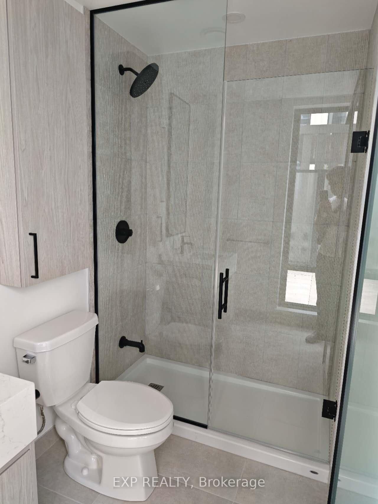 Photo 4 of Unit 902, 91 Montclair Avenue, Toronto, Forest Hill South — HOMEH
