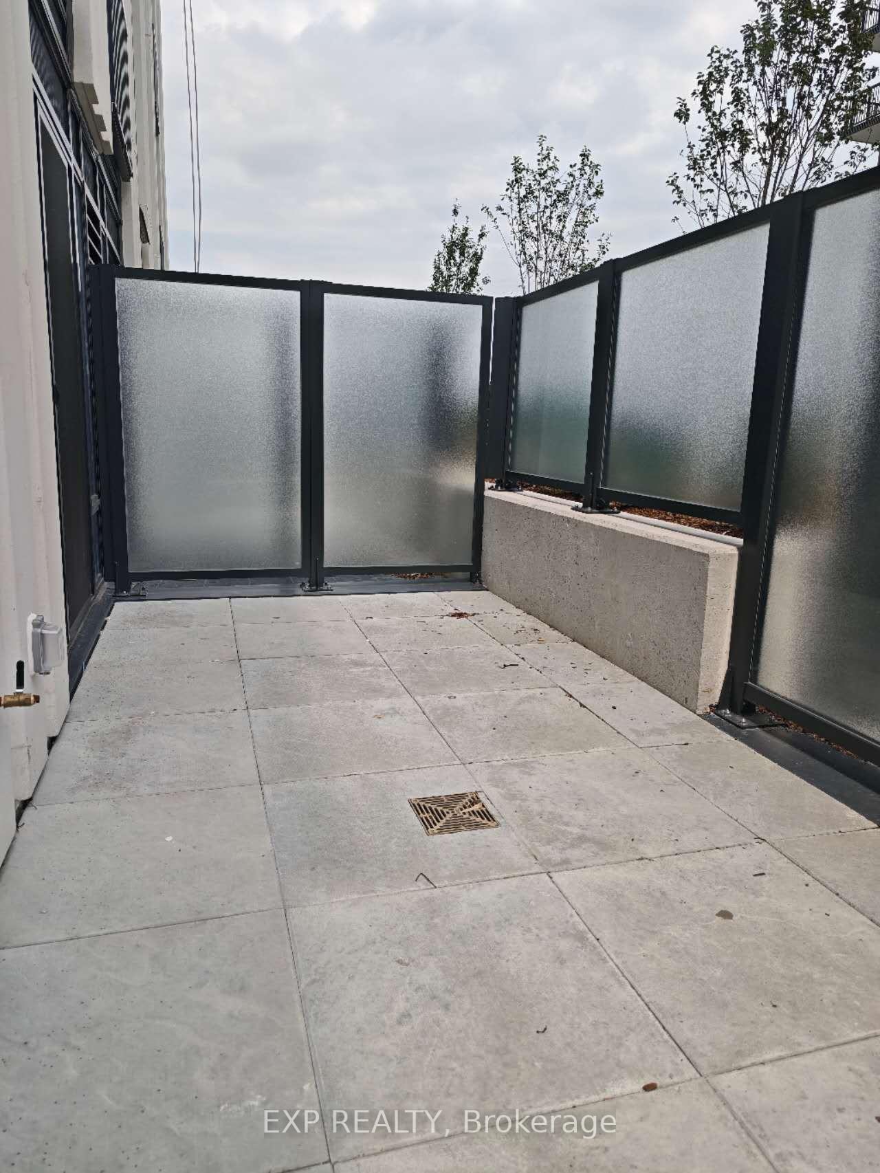 Photo 10 of Unit 902, 91 Montclair Avenue, Toronto, Forest Hill South — HOMEH