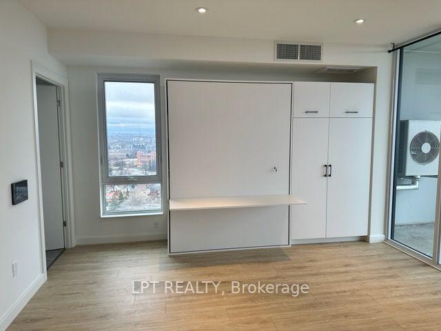 Photo 9 of Unit 1313, 741 King Street W, Kitchener, KW Hospital — HOMEH