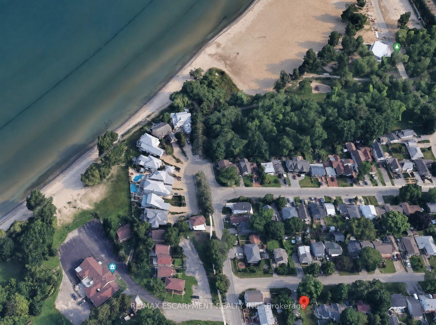 Photo 2 of 4 Grandview Drive, St. Catharines, Port Weller — HOMEH