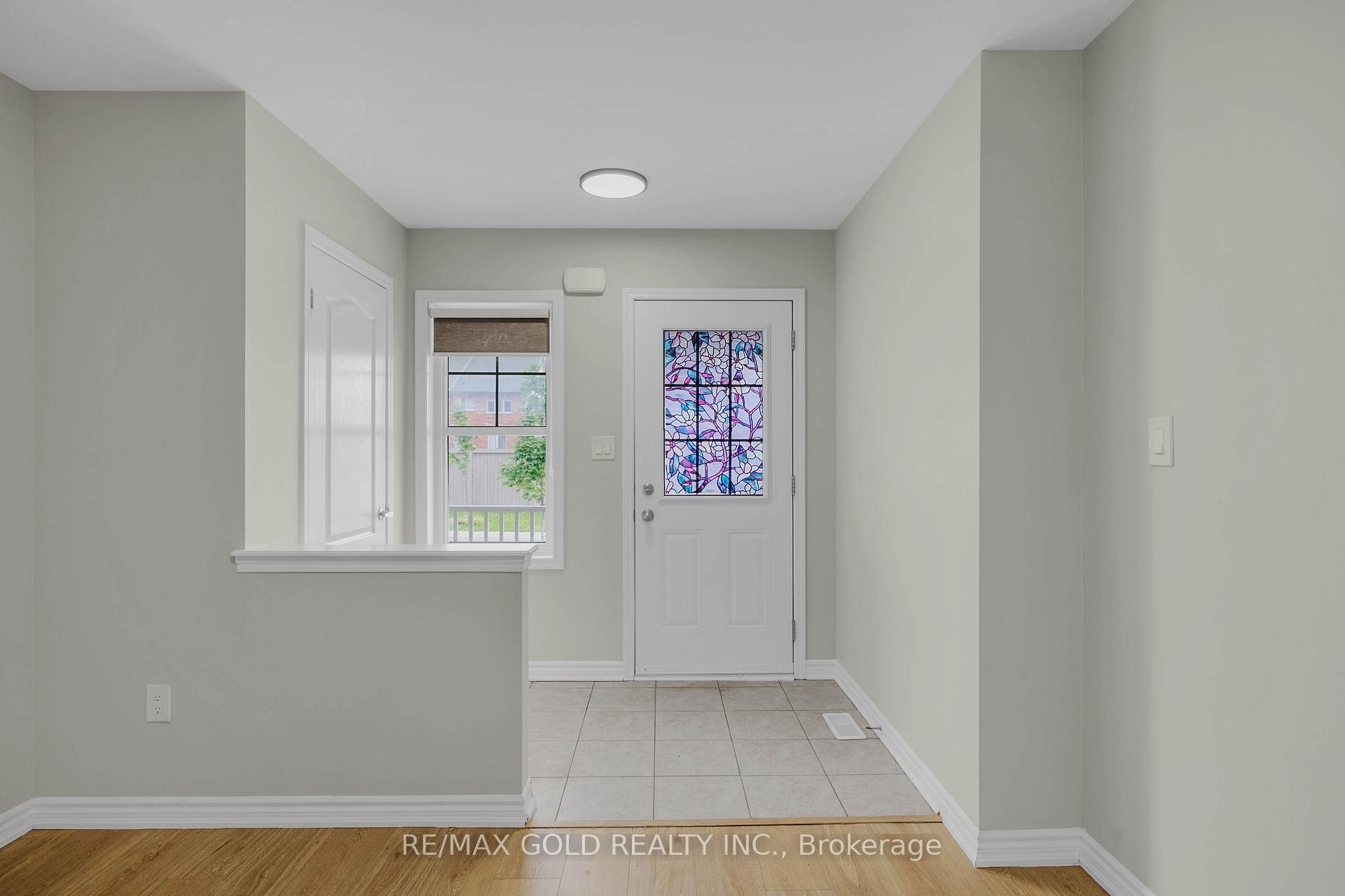 Photo 6 of 94 Benhurst Crescent, Brampton, Northwest Brampton — HOMEH