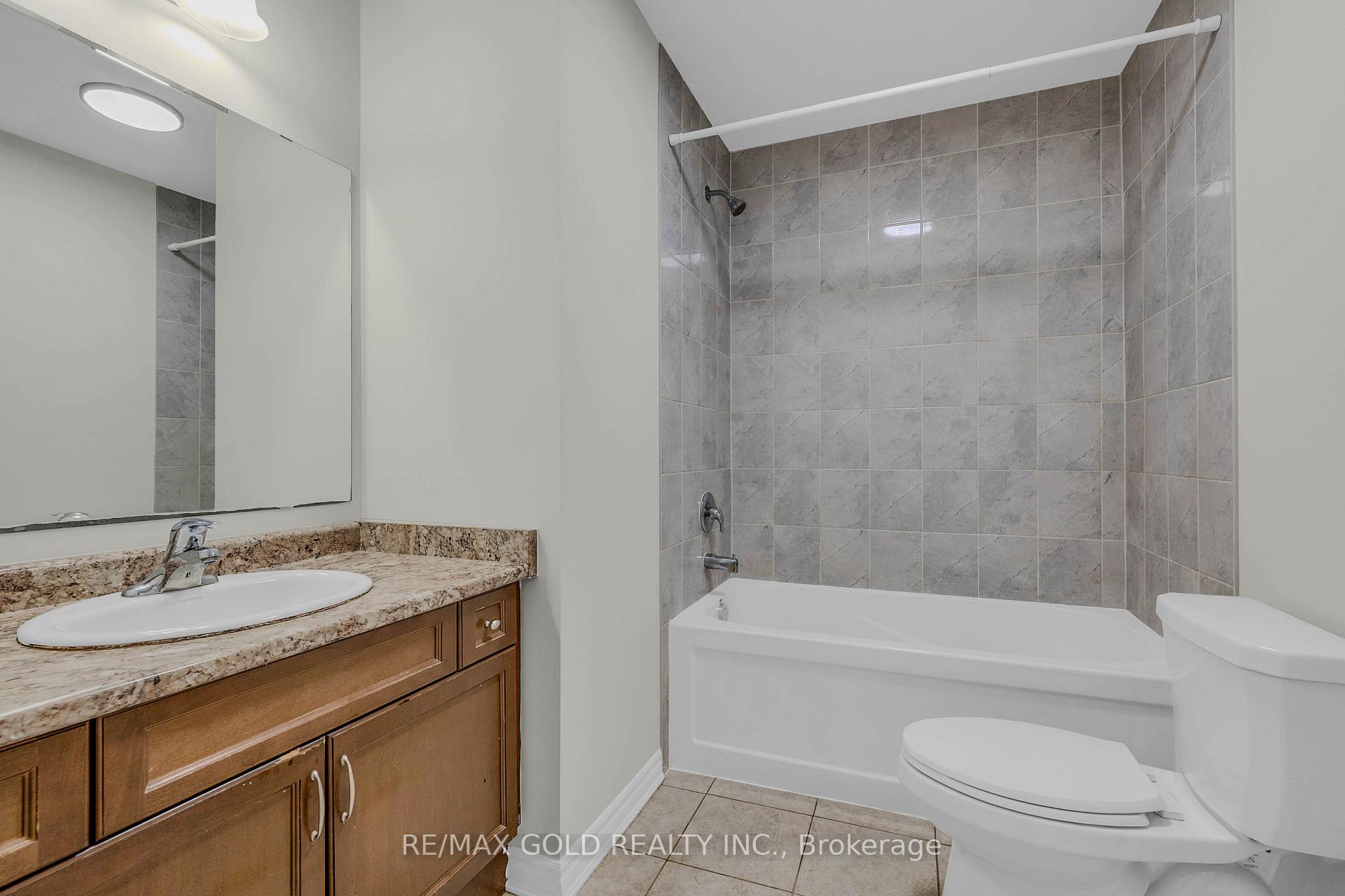 Photo 31 of 94 Benhurst Crescent, Brampton, Northwest Brampton — HOMEH