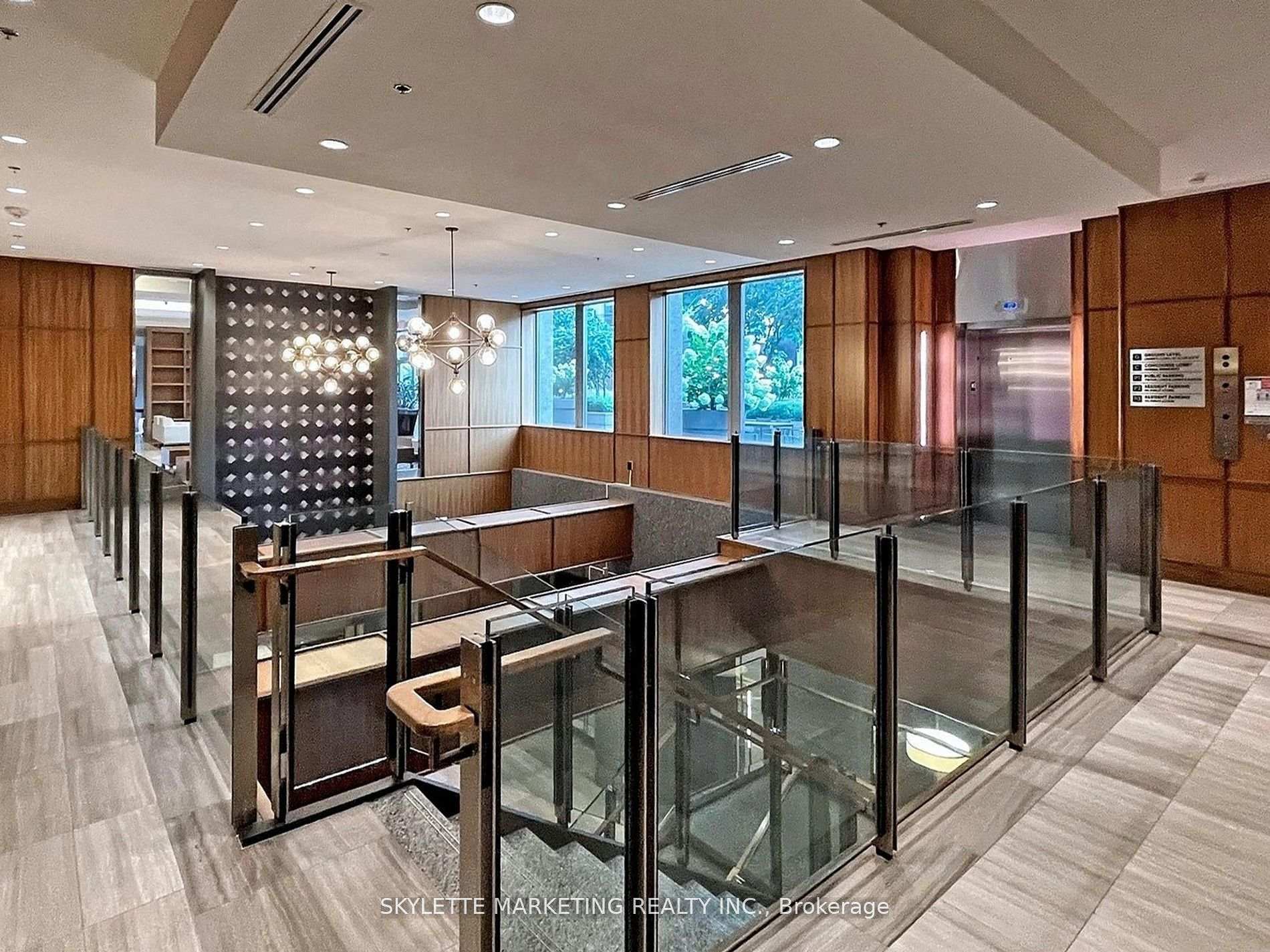 Photo 9 of Unit 1128, 111 St Clair Avenue W, Toronto, Yonge-St. Clair — HOMEH