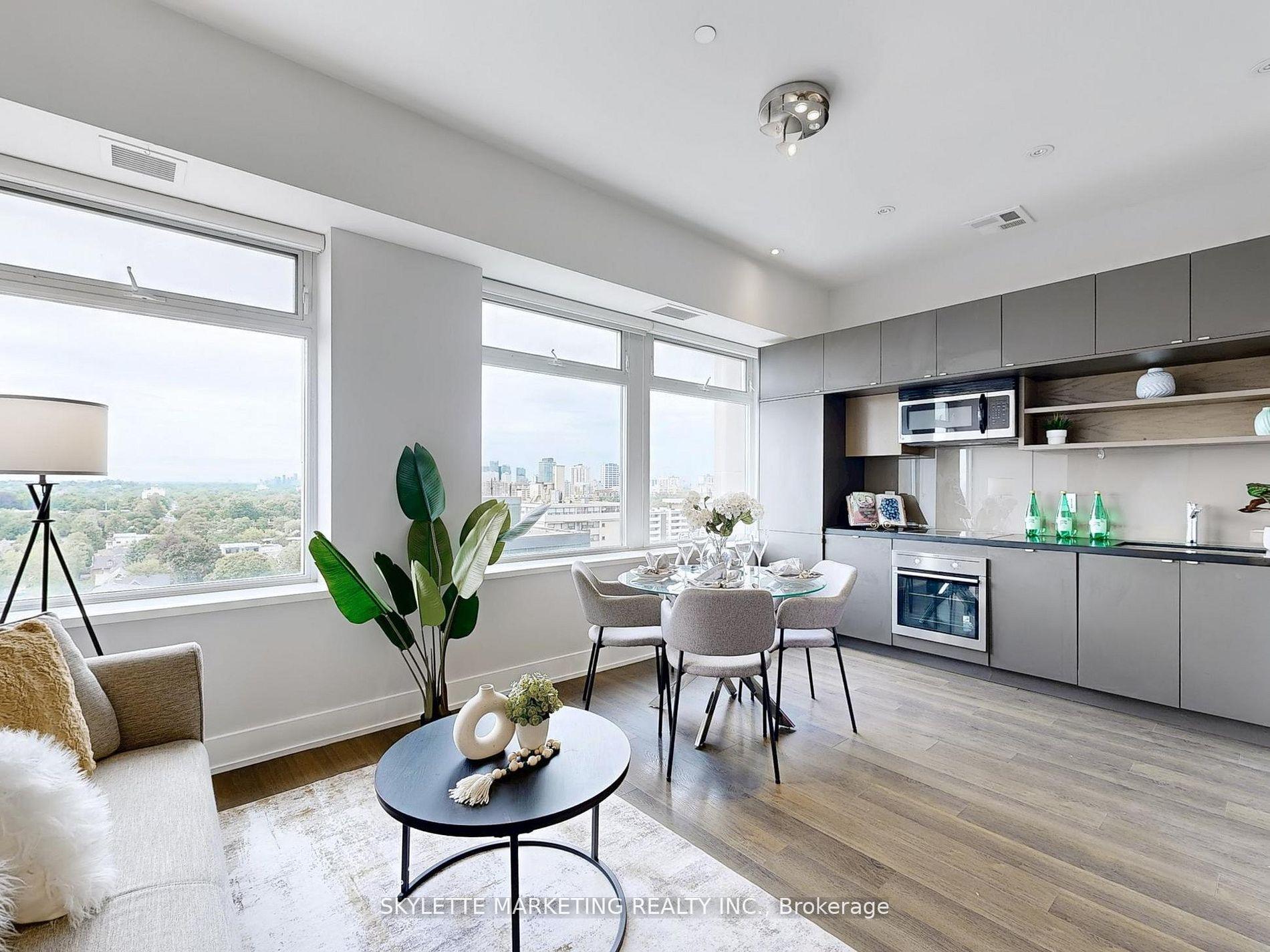 Photo 10 of Unit 1128, 111 St Clair Avenue W, Toronto, Yonge-St. Clair — HOMEH
