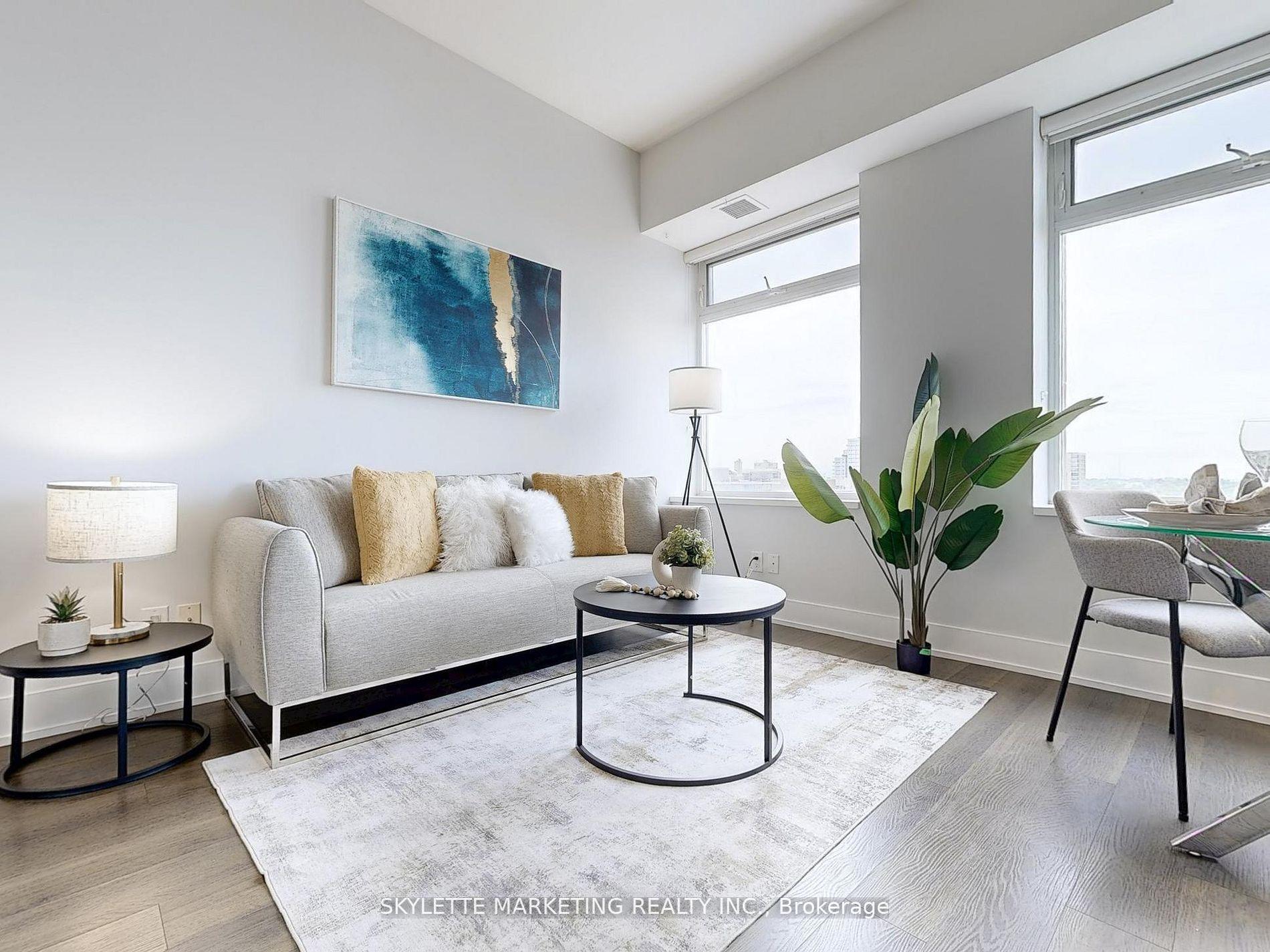 Photo 11 of Unit 1128, 111 St Clair Avenue W, Toronto, Yonge-St. Clair — HOMEH