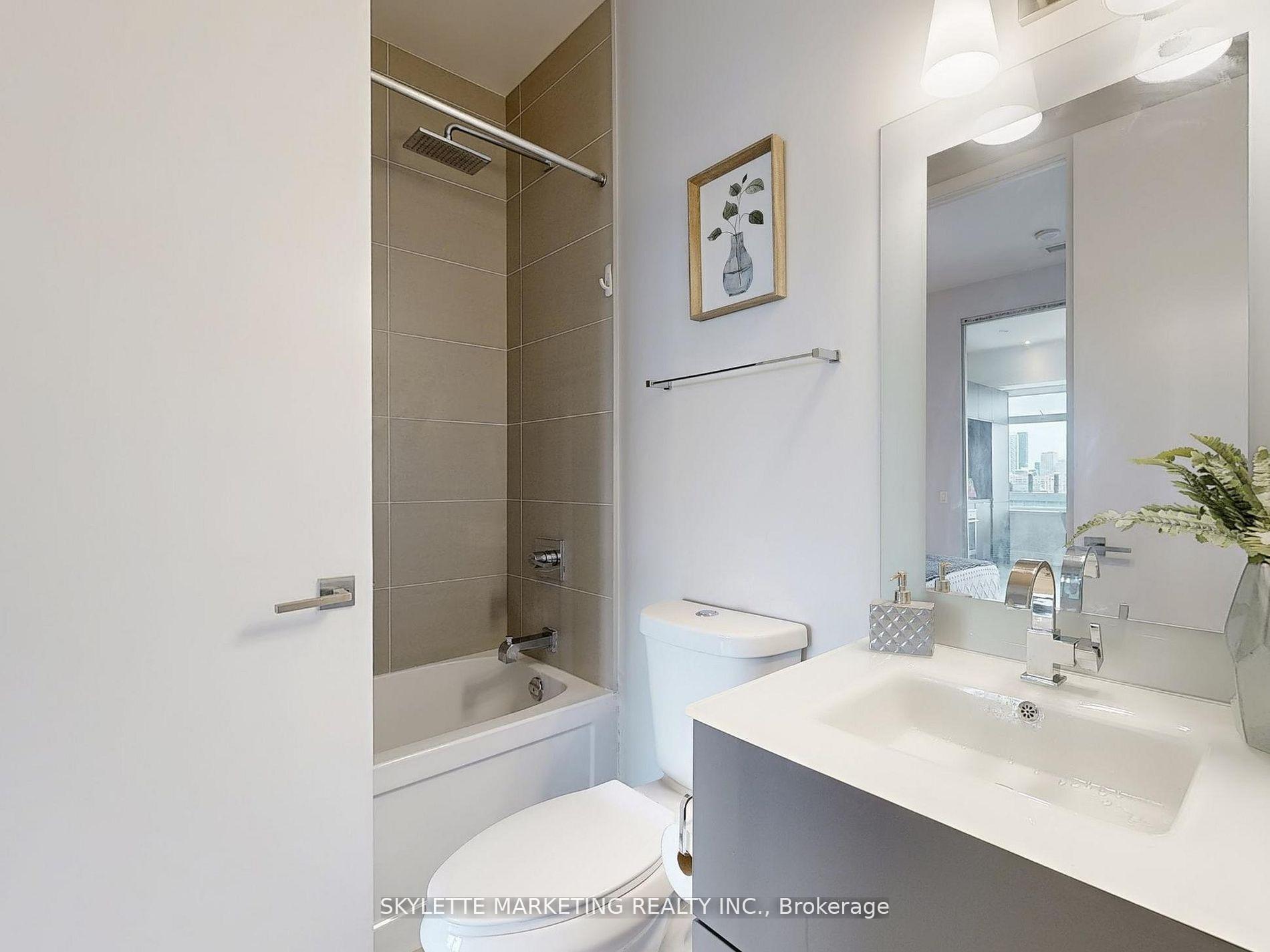 Photo 25 of Unit 1128, 111 St Clair Avenue W, Toronto, Yonge-St. Clair — HOMEH