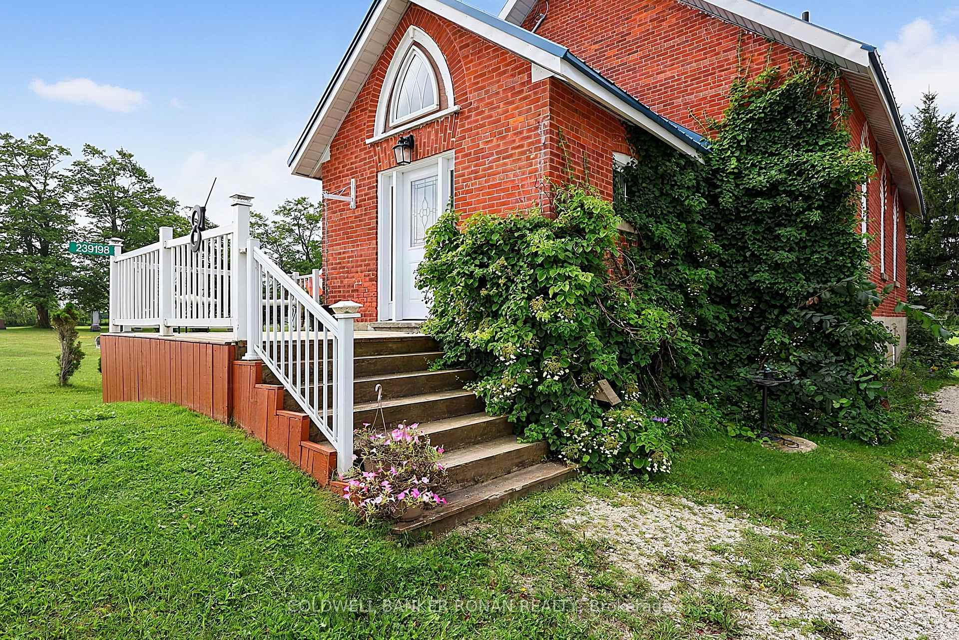 Photo 2 of 239198 County Road 2, Melancthon, Rural Melancthon — HOMEH