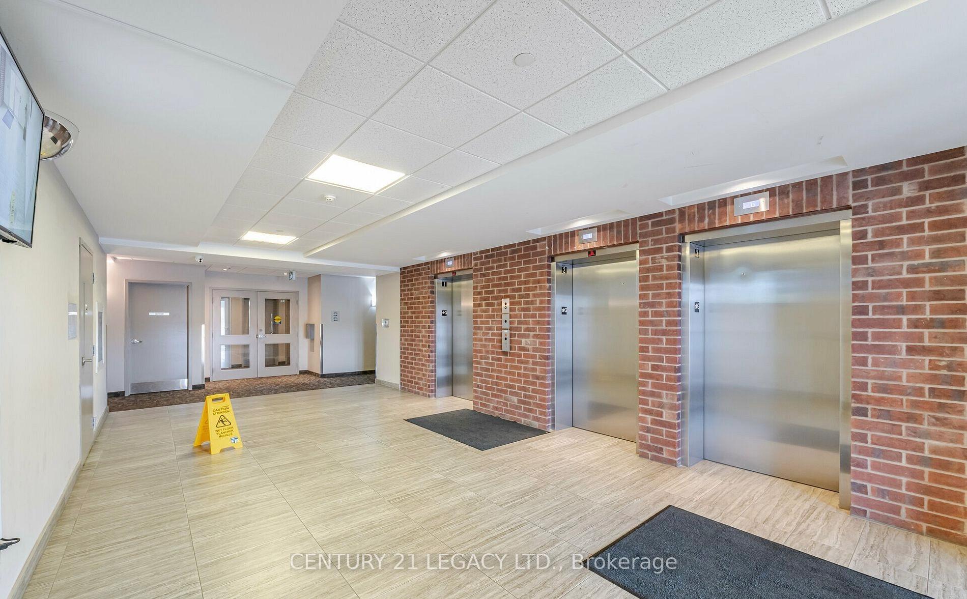 Photo 5 of Unit 104, 39 New Delhi Drive, Markham, Cedarwood — HOMEH