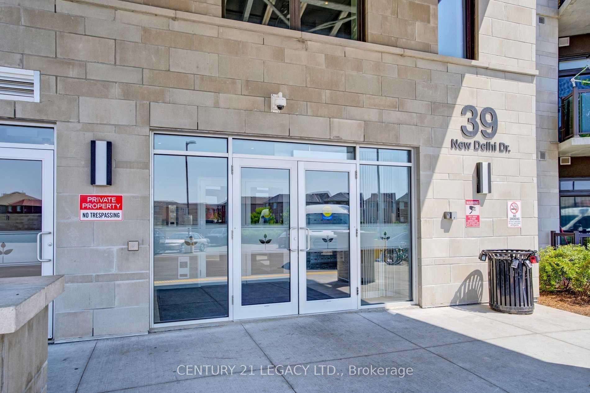Photo 6 of Unit 104, 39 New Delhi Drive, Markham, Cedarwood — HOMEH