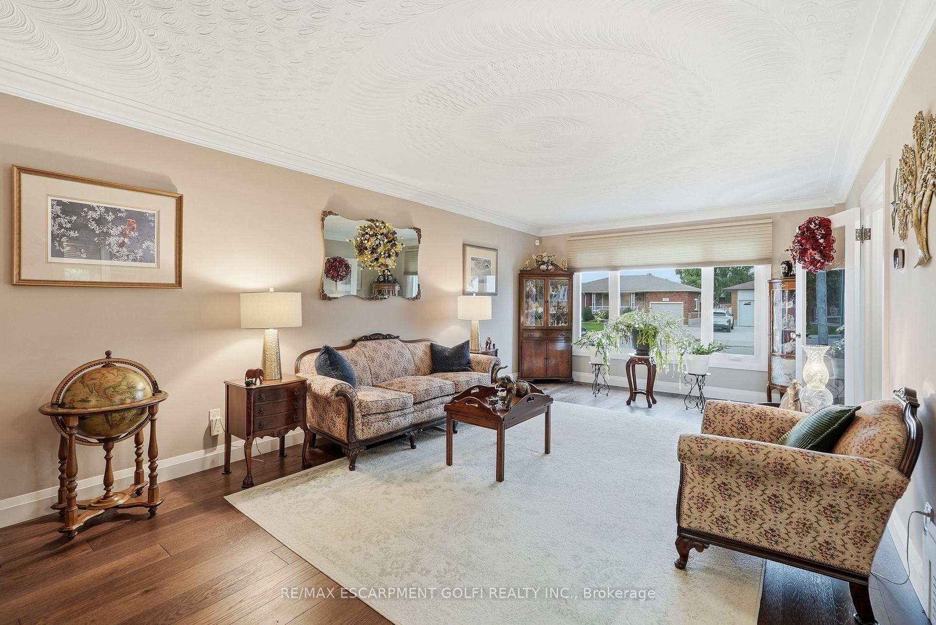 Photo 3 of 58 Moxley Drive, Hamilton, Lisgar — HOMEH