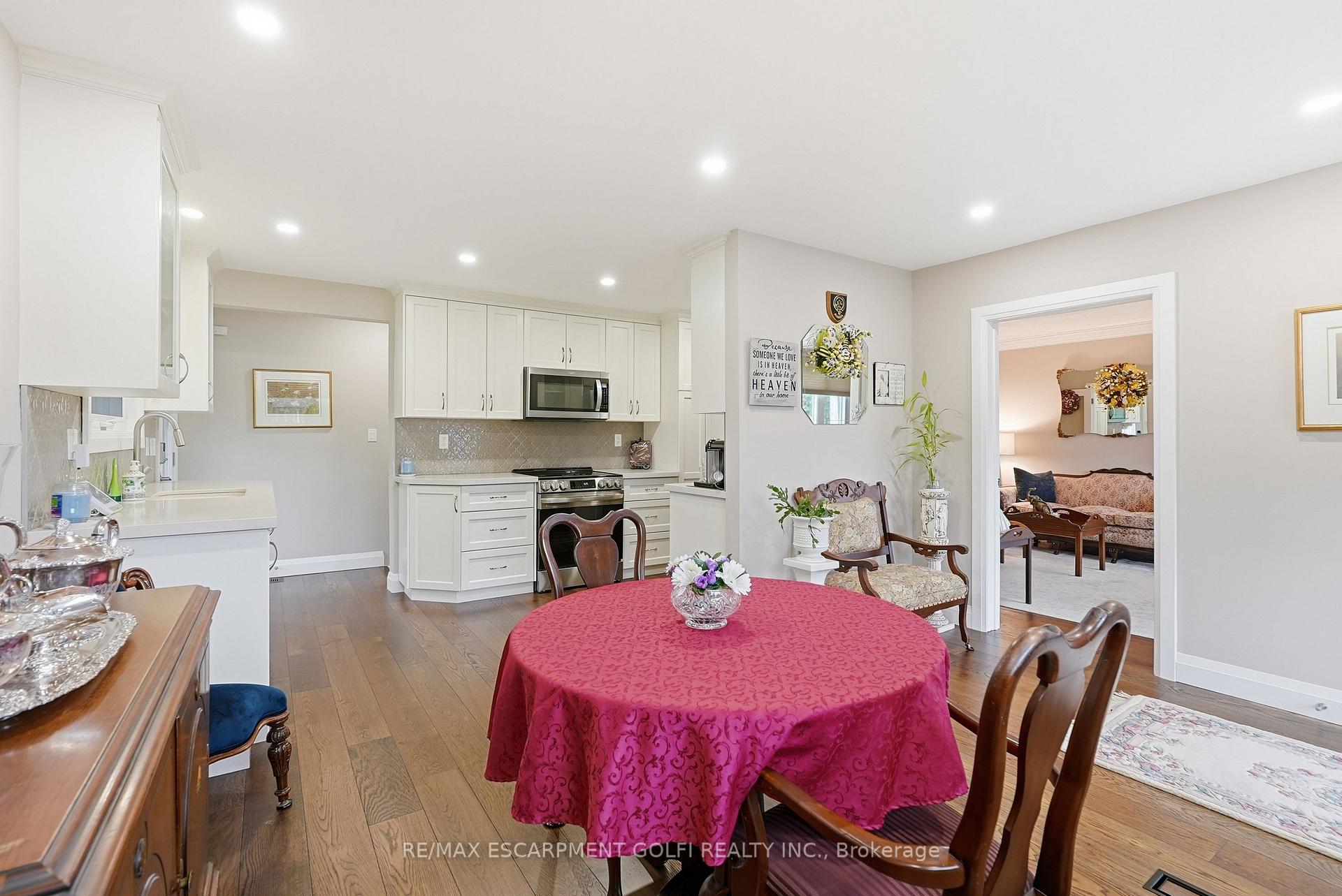 Photo 6 of 58 Moxley Drive, Hamilton, Lisgar — HOMEH