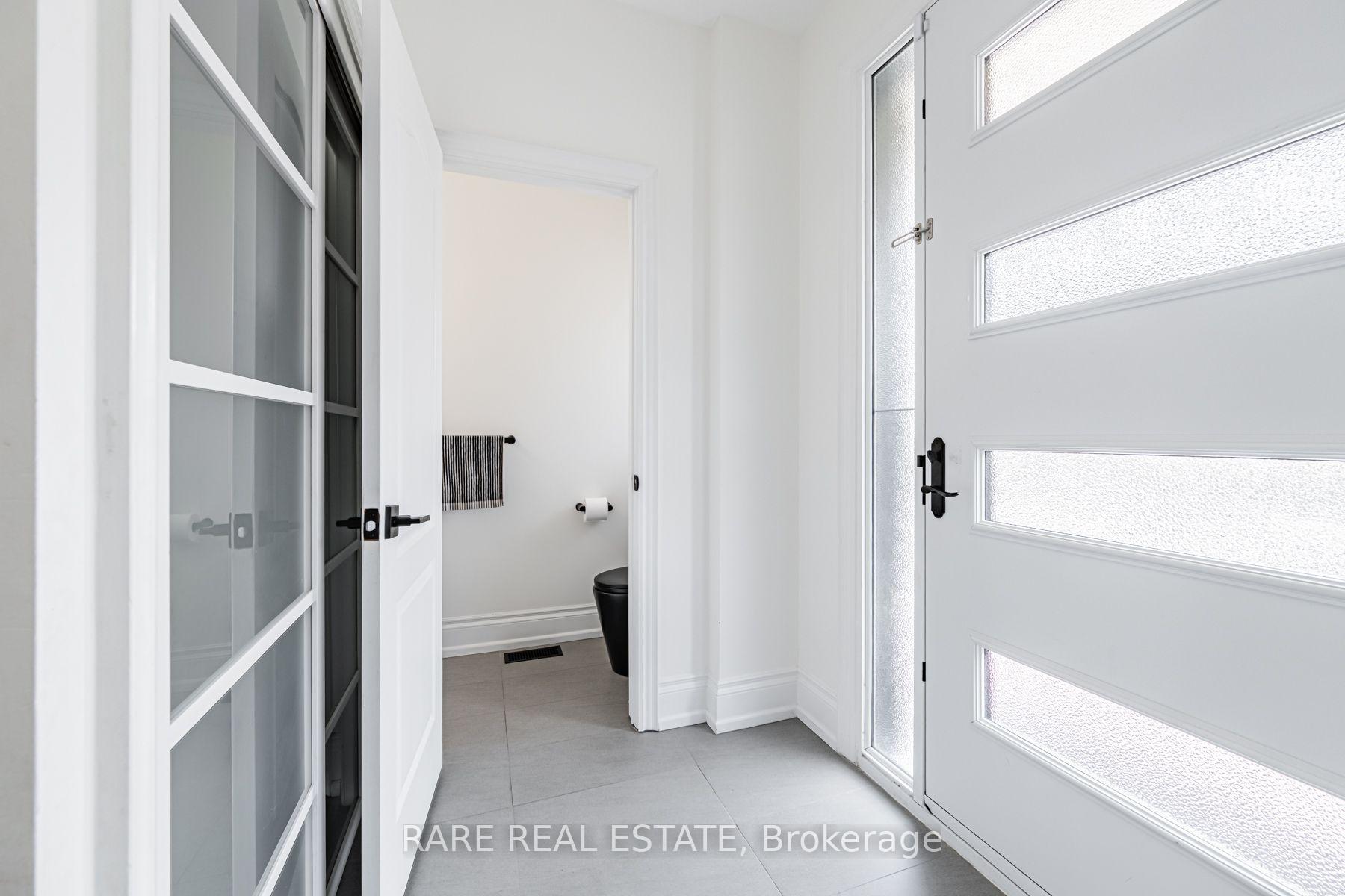 Photo 2 of 291 Ilan Ramon Boulevard, Vaughan, Patterson — HOMEH