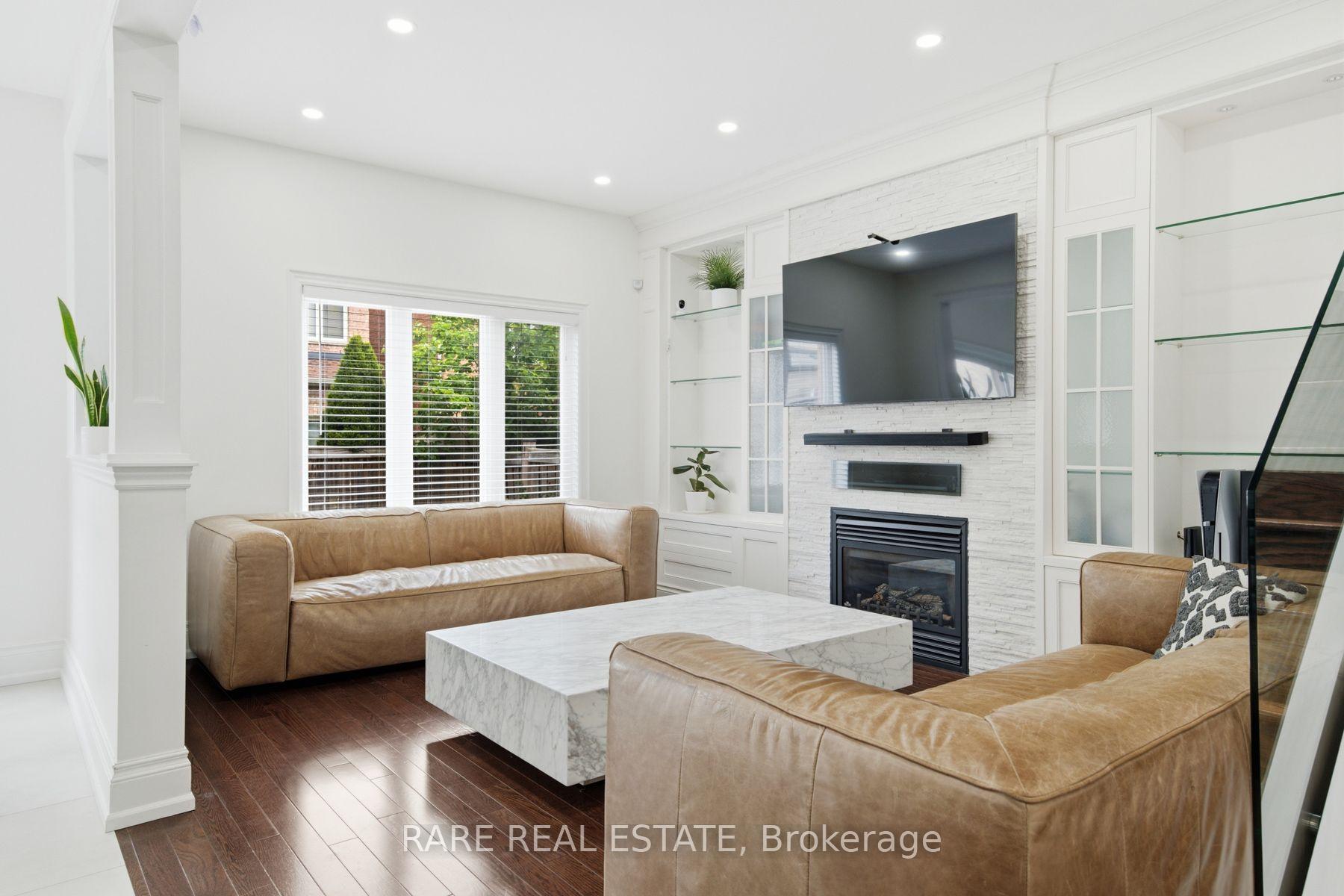 Photo 5 of 291 Ilan Ramon Boulevard, Vaughan, Patterson — HOMEH