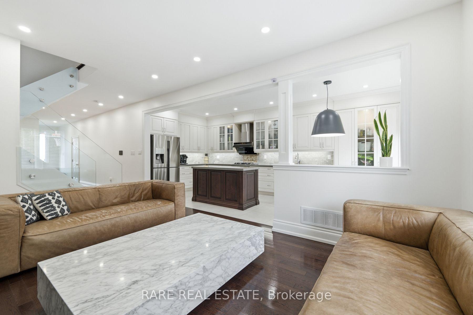 Photo 8 of 291 Ilan Ramon Boulevard, Vaughan, Patterson — HOMEH