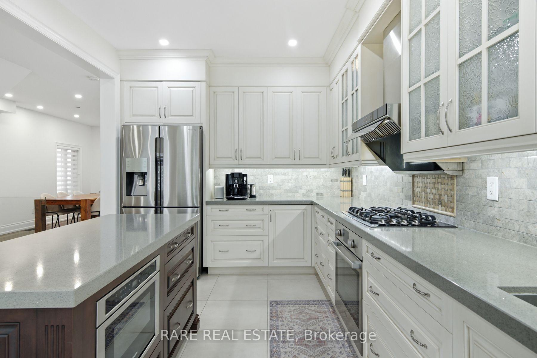 Photo 12 of 291 Ilan Ramon Boulevard, Vaughan, Patterson — HOMEH