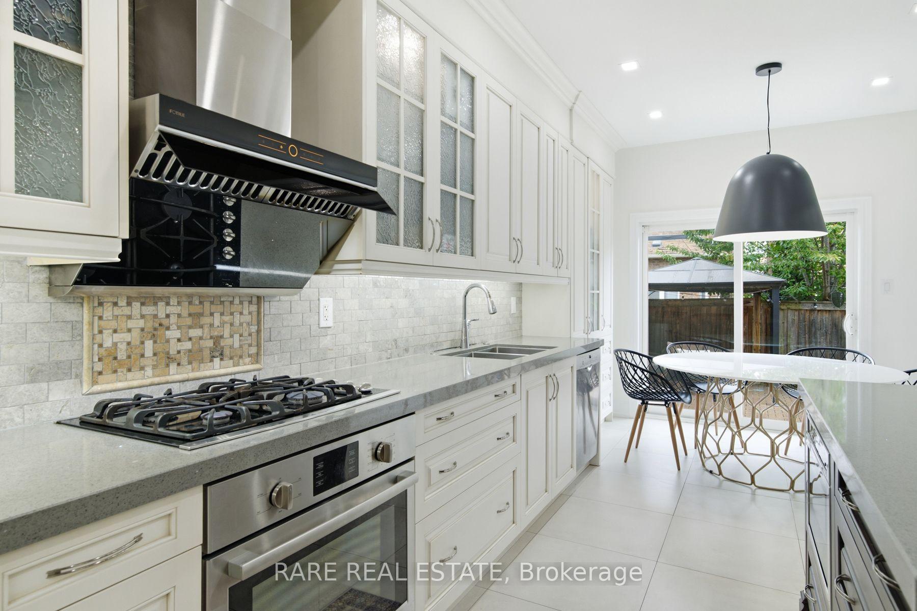 Photo 13 of 291 Ilan Ramon Boulevard, Vaughan, Patterson — HOMEH