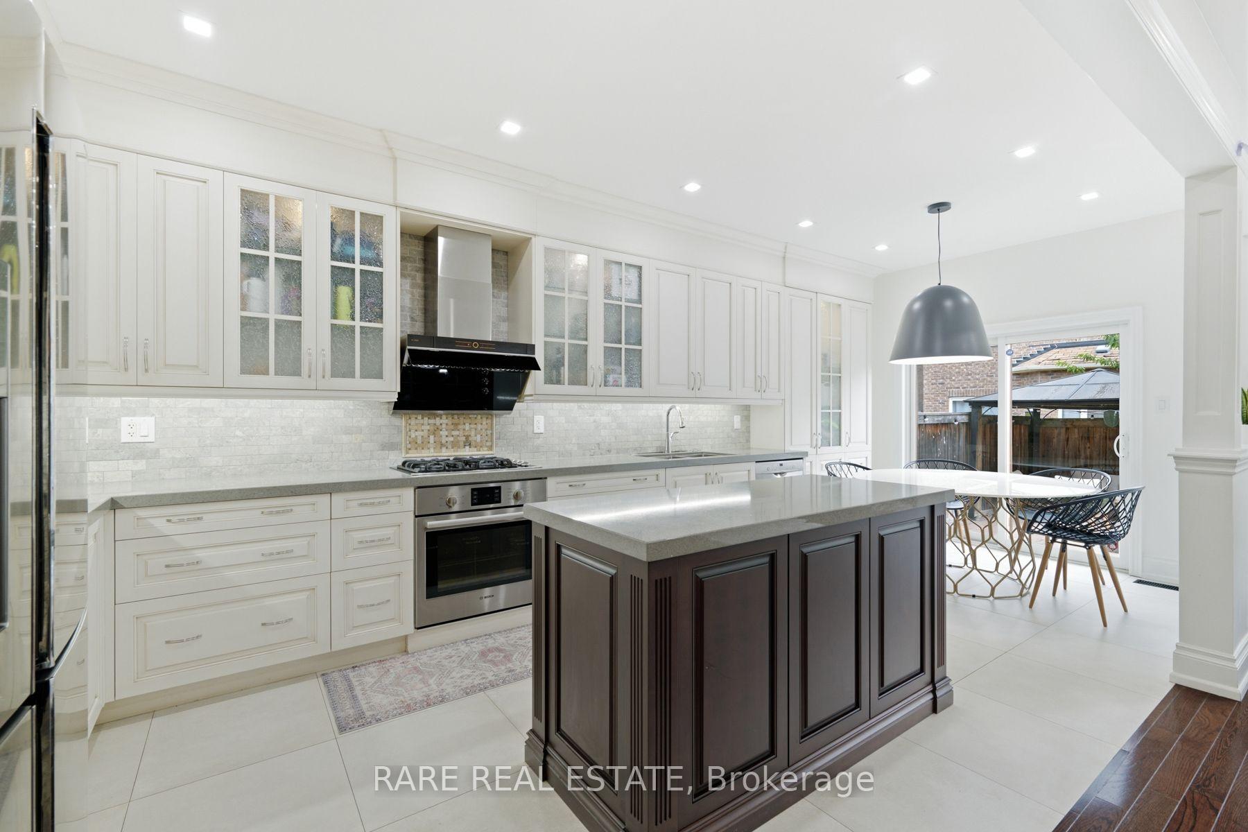 Photo 15 of 291 Ilan Ramon Boulevard, Vaughan, Patterson — HOMEH