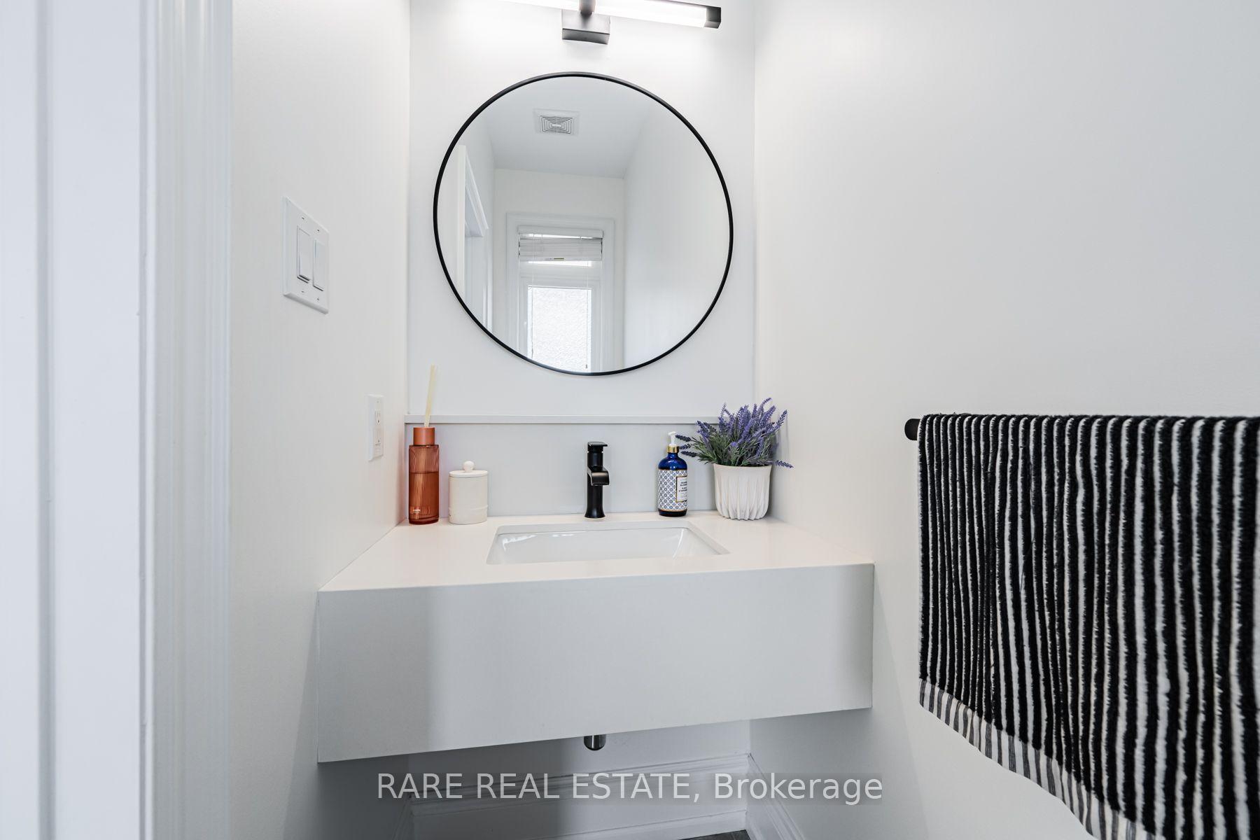Photo 19 of 291 Ilan Ramon Boulevard, Vaughan, Patterson — HOMEH