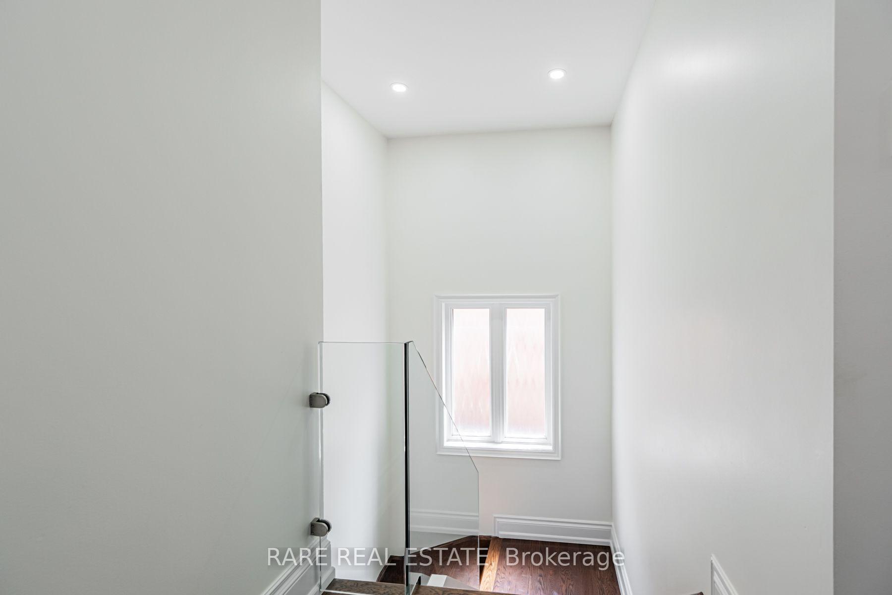 Photo 21 of 291 Ilan Ramon Boulevard, Vaughan, Patterson — HOMEH
