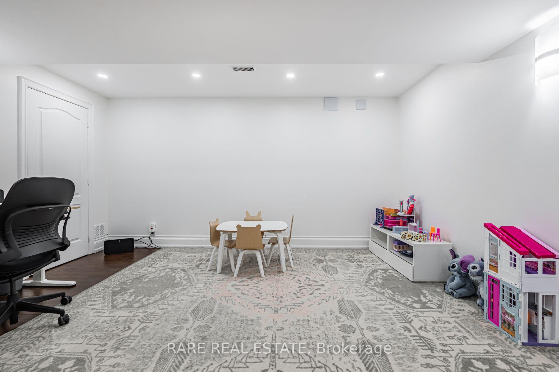 Photo 42 of 291 Ilan Ramon Boulevard, Vaughan, Patterson — HOMEH