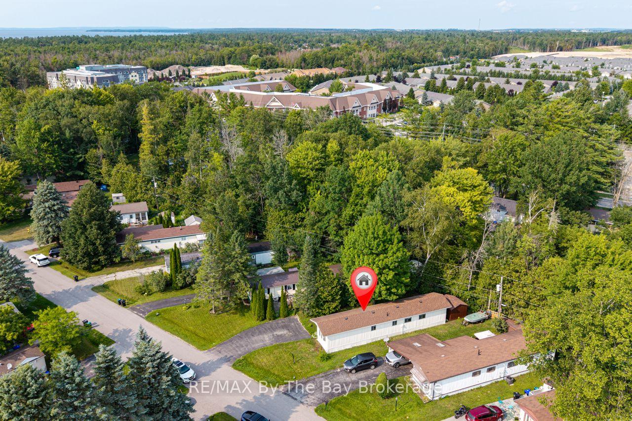 Photo 43 of 55 Georgian Glen Drive, Wasaga Beach — HOMEH