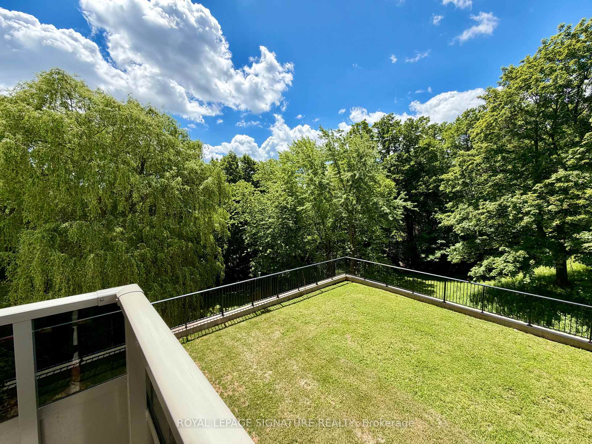 Photo 21 of Unit 409, 20 Edgecliff Golfway, Toronto, Flemingdon Park — HOMEH