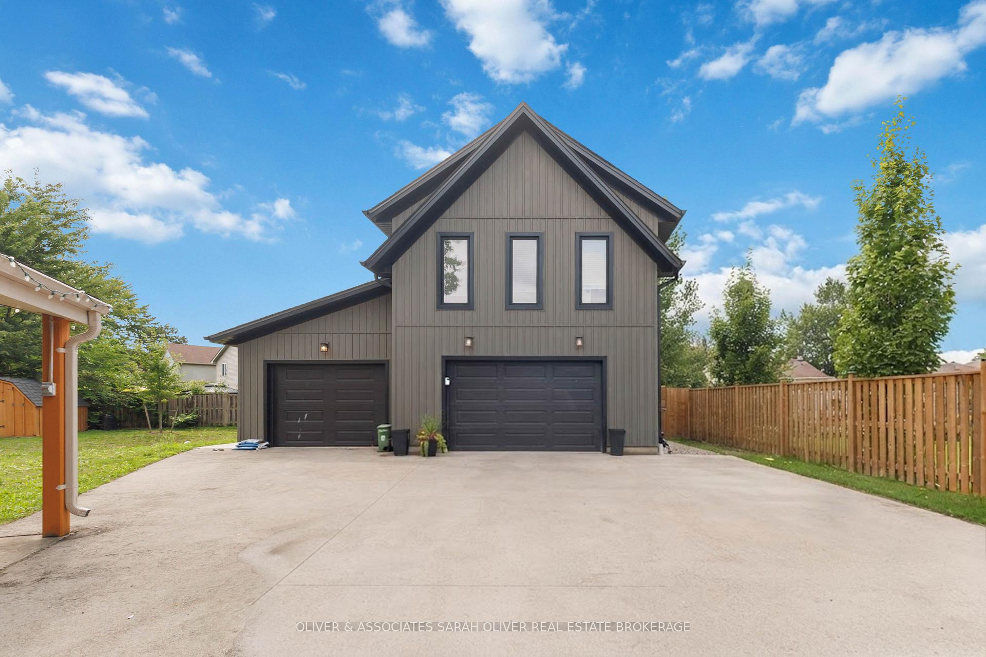 Photo 6 of 23 Goodman Drive, London, South T — HOMEH