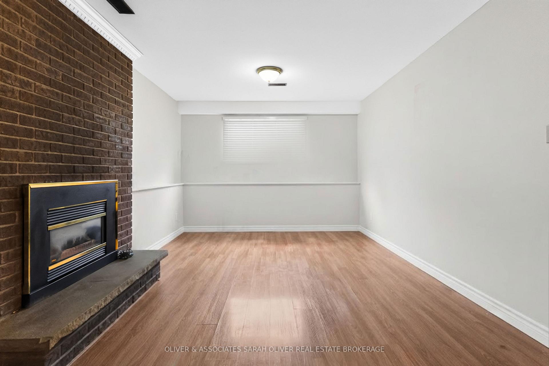Photo 23 of 23 Goodman Drive, London, South T — HOMEH