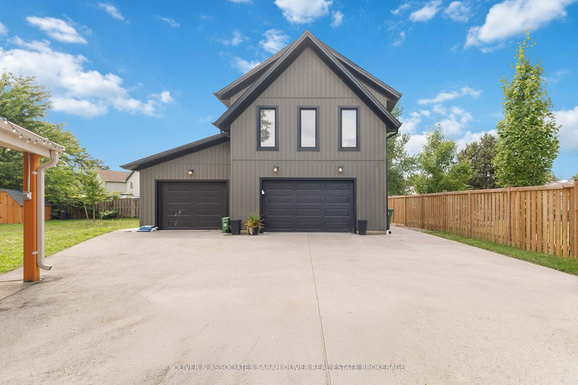 Photo 33 of 23 Goodman Drive, London, South T — HOMEH