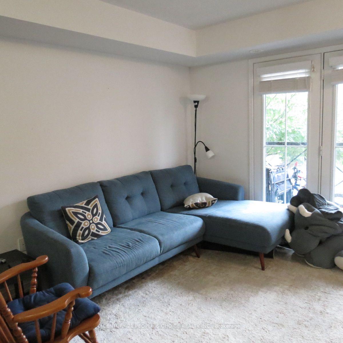 Photo 3 of Unit 7, 2480 Post Road, Oakville, River Oaks — HOMEH